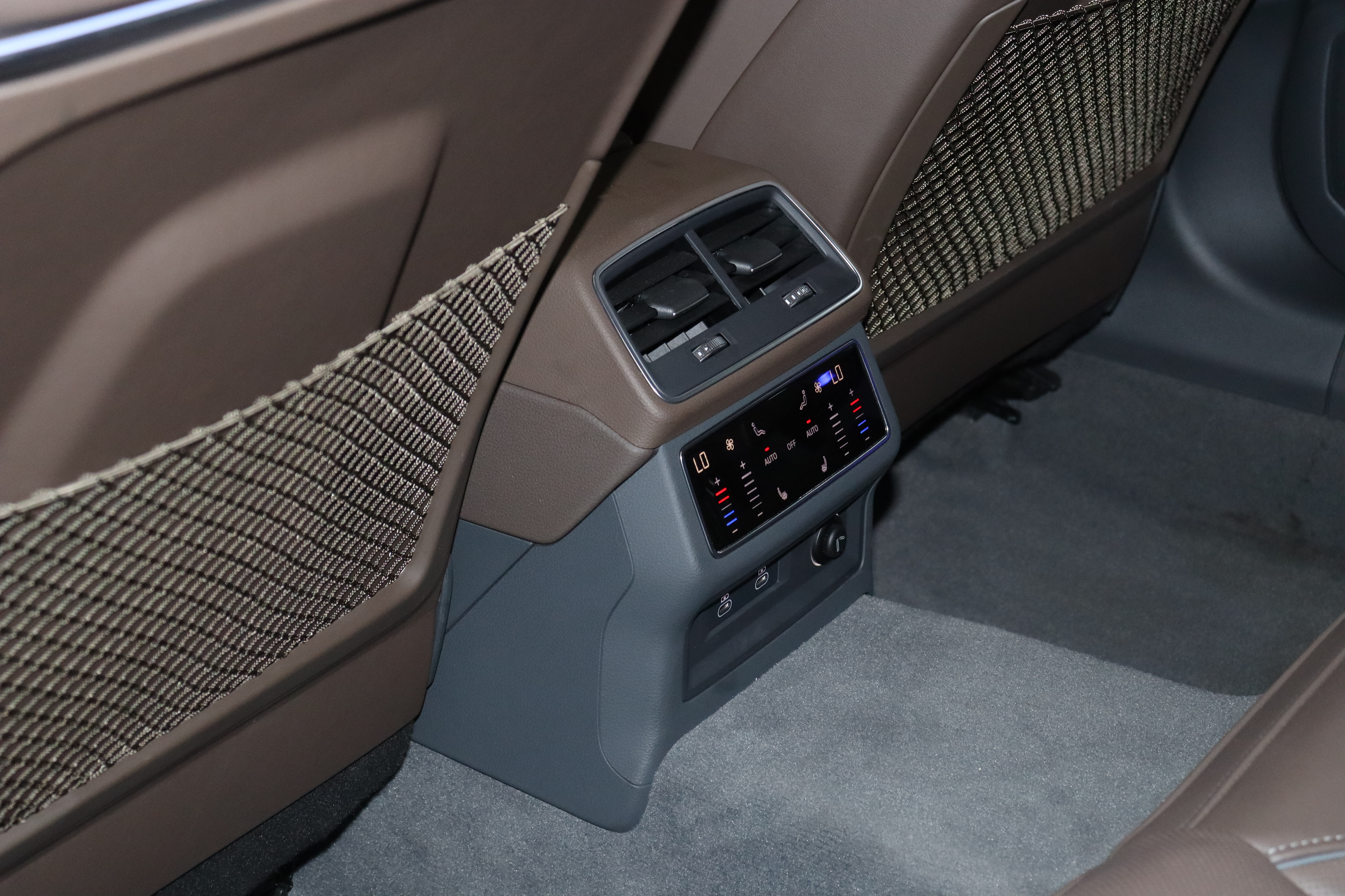 Audi A7L 2022 car image #18