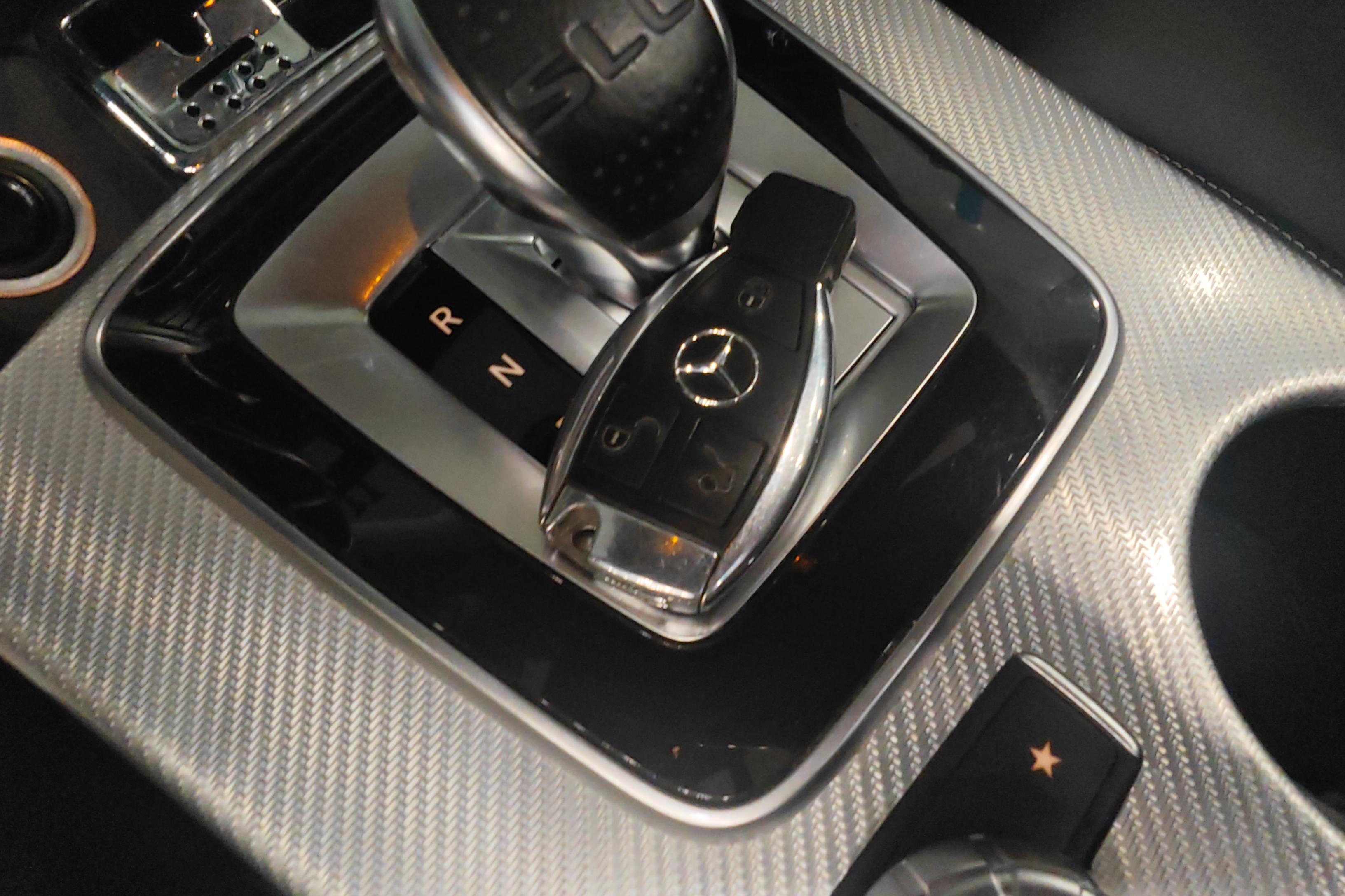 Mercedes-Benz SLC Class 2017 car image #18