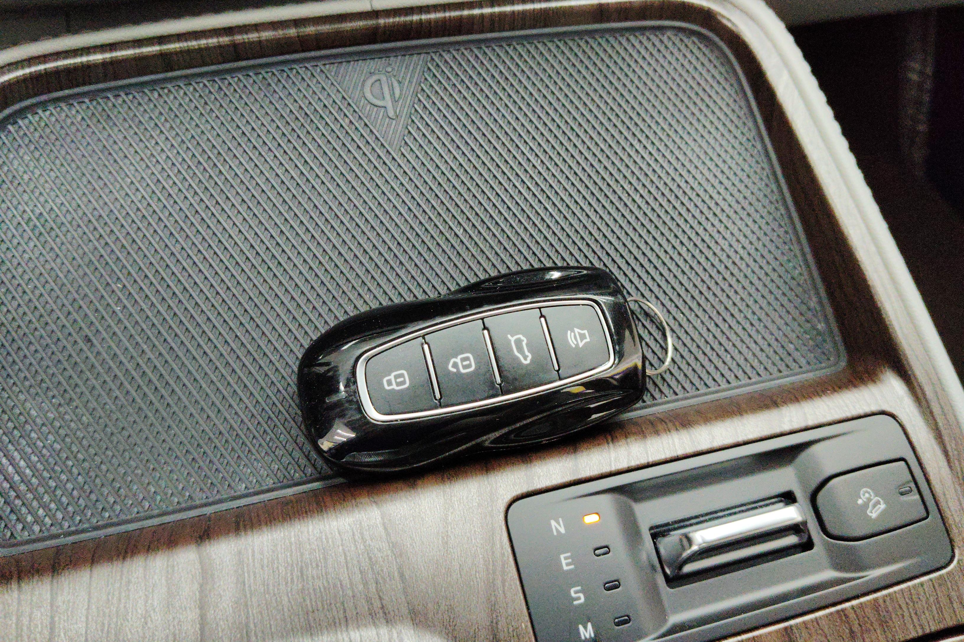 Ford Equator 2021 #18 Ford Equator 2021 car image #18