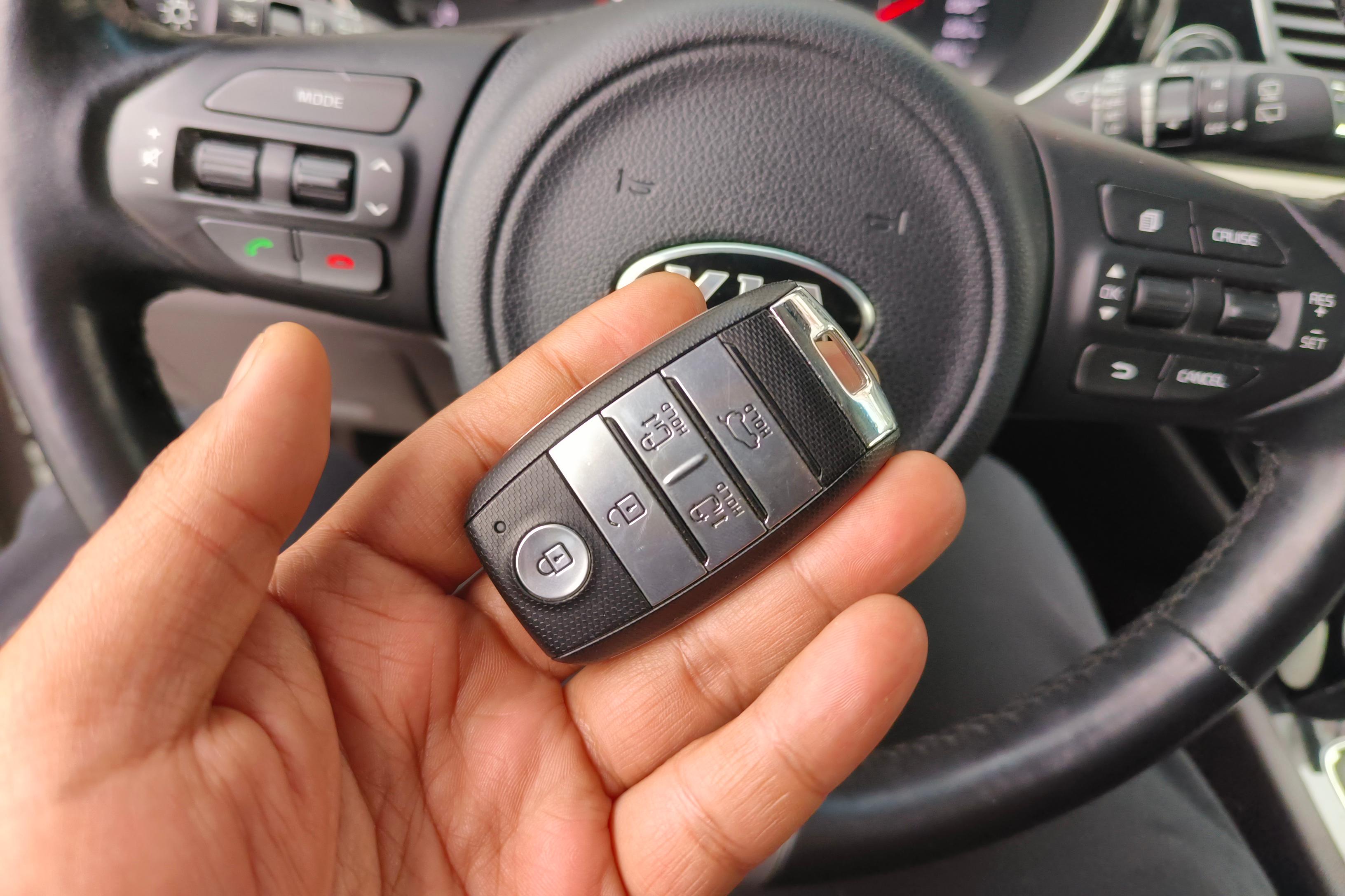 Kia Carnival 2018 изображение автомобиля #18