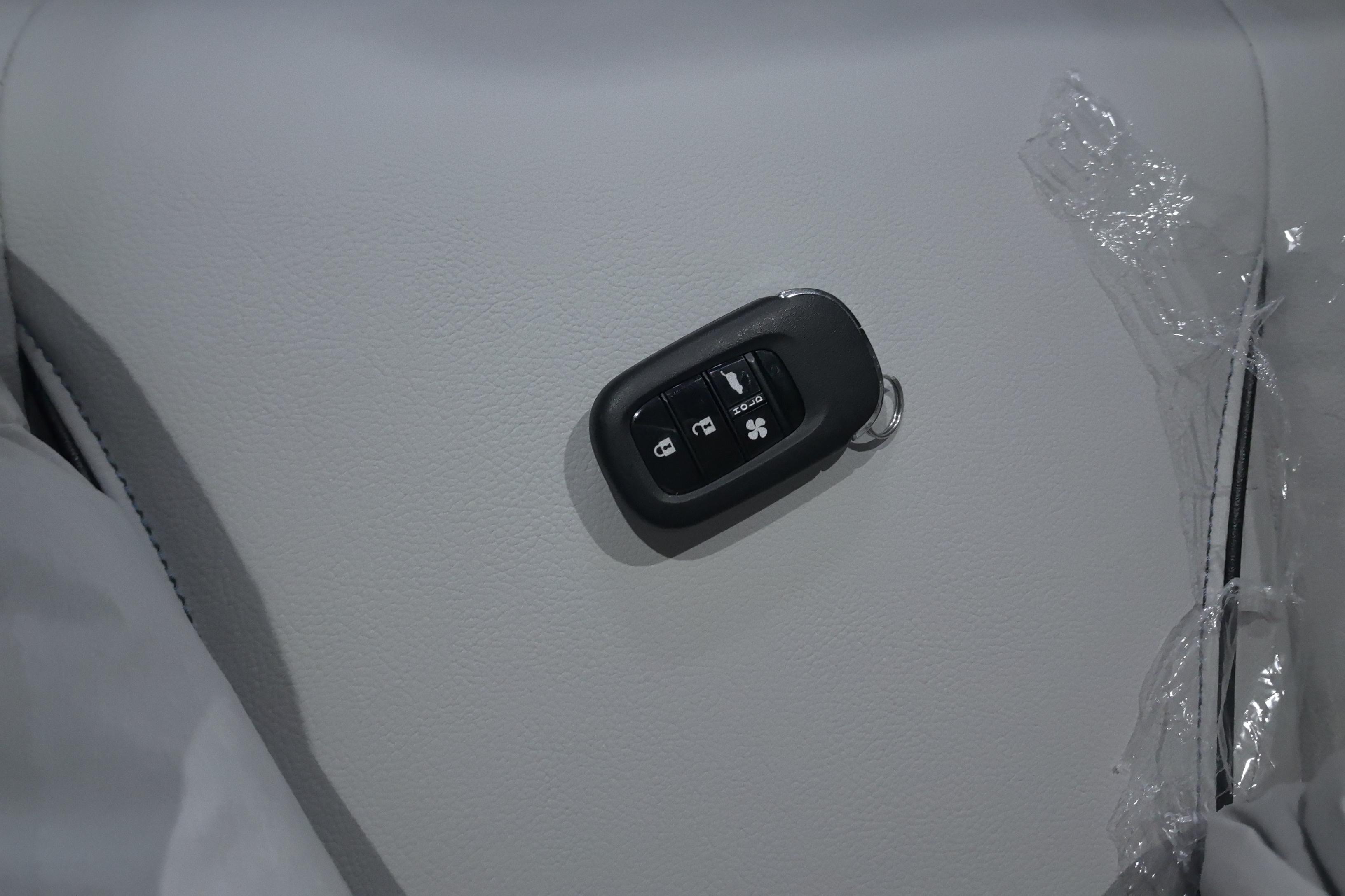 Honda e:NS1 2024 car image #18