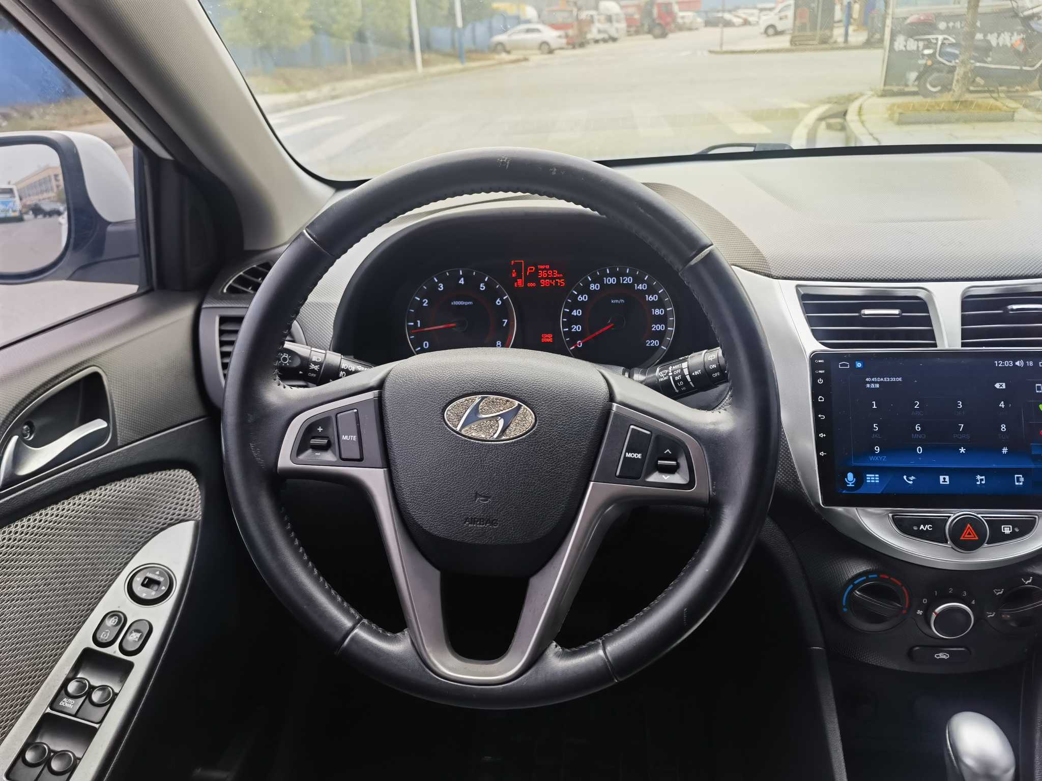 Hyundai Reina Hatchback 2016 imagem de carro #18