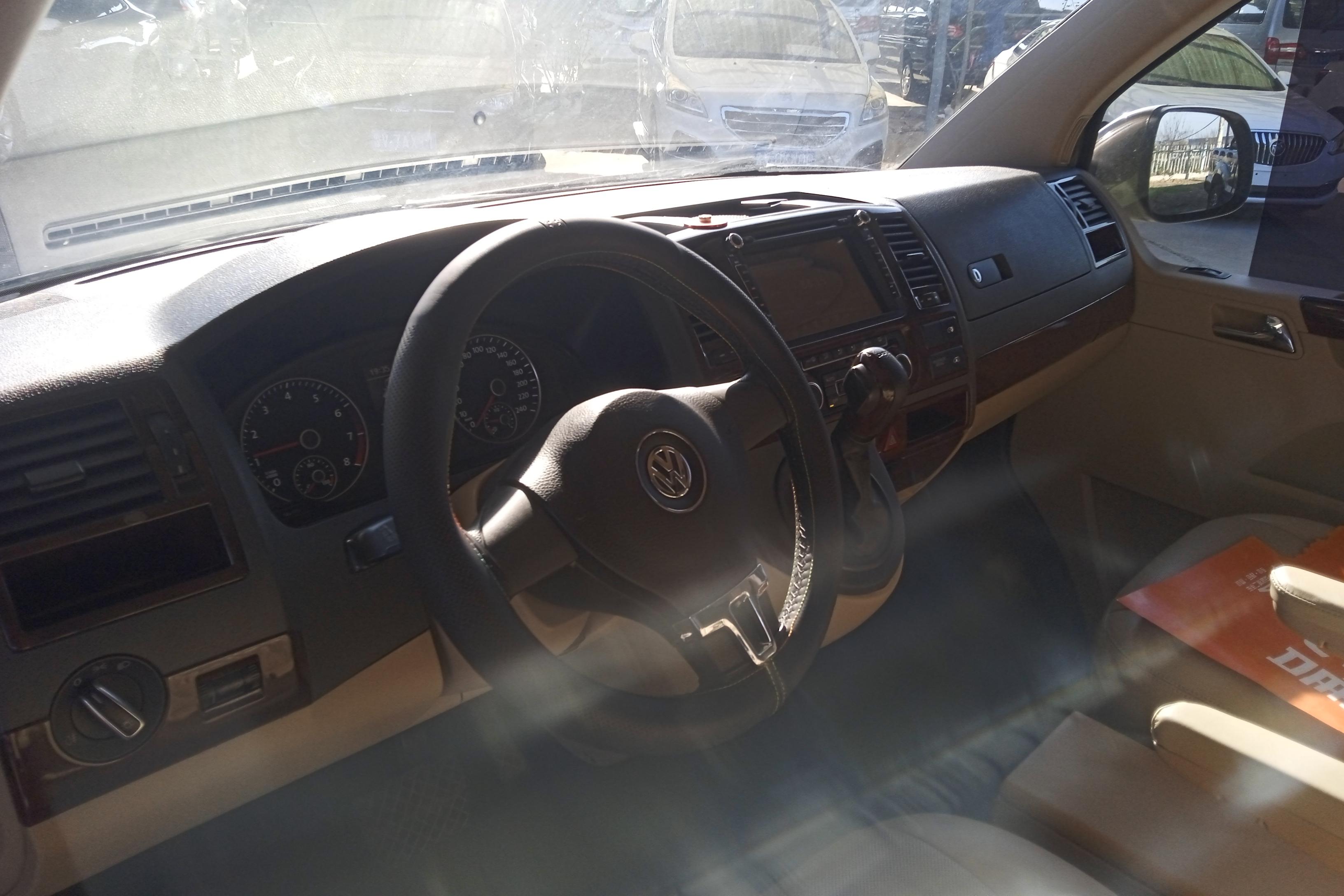 Volkswagen Caravelle 2015 immagine di auto #18