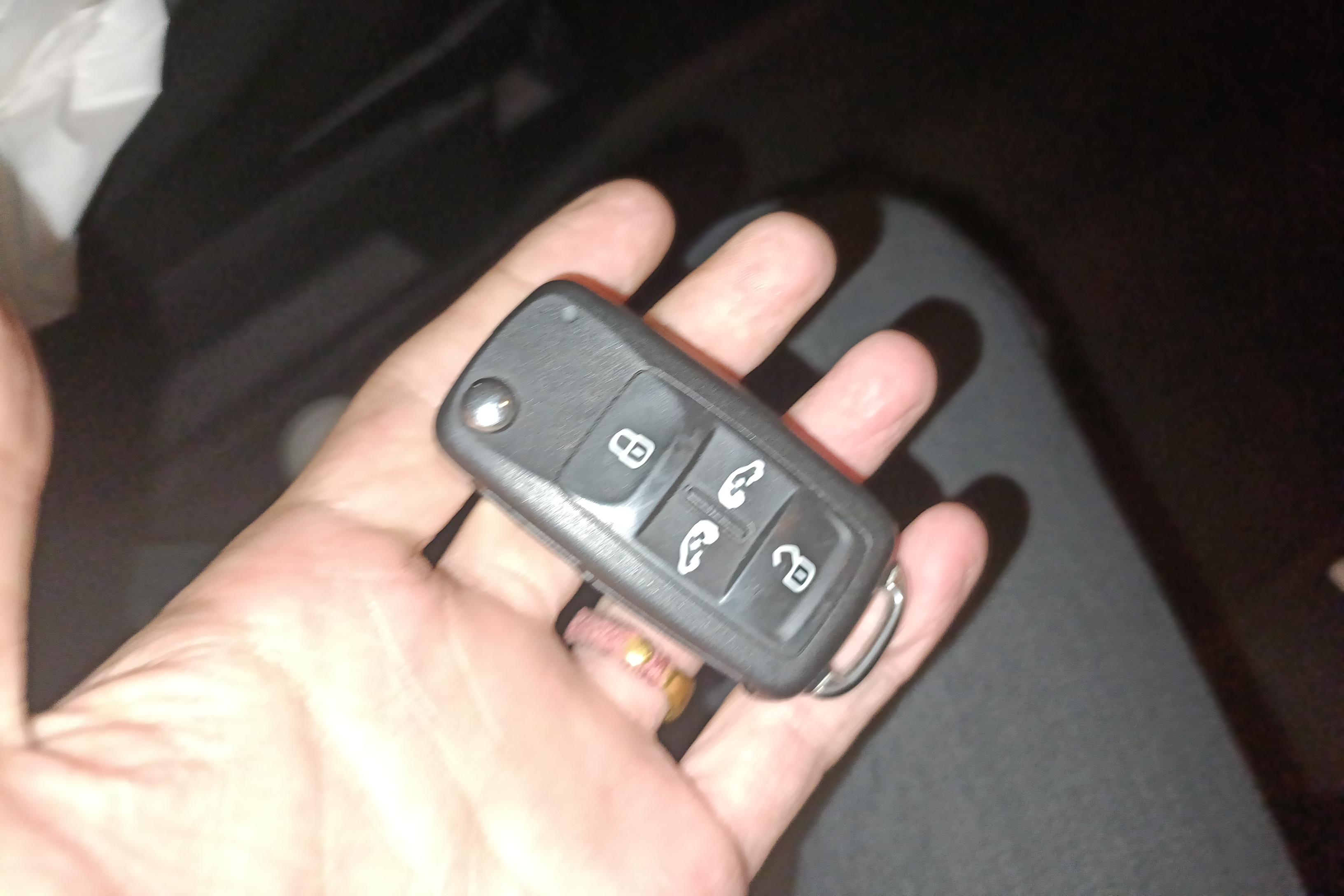 Volkswagen Multivan 2015 #18 Volkswagen Multivan 2015 imagem de carro #18