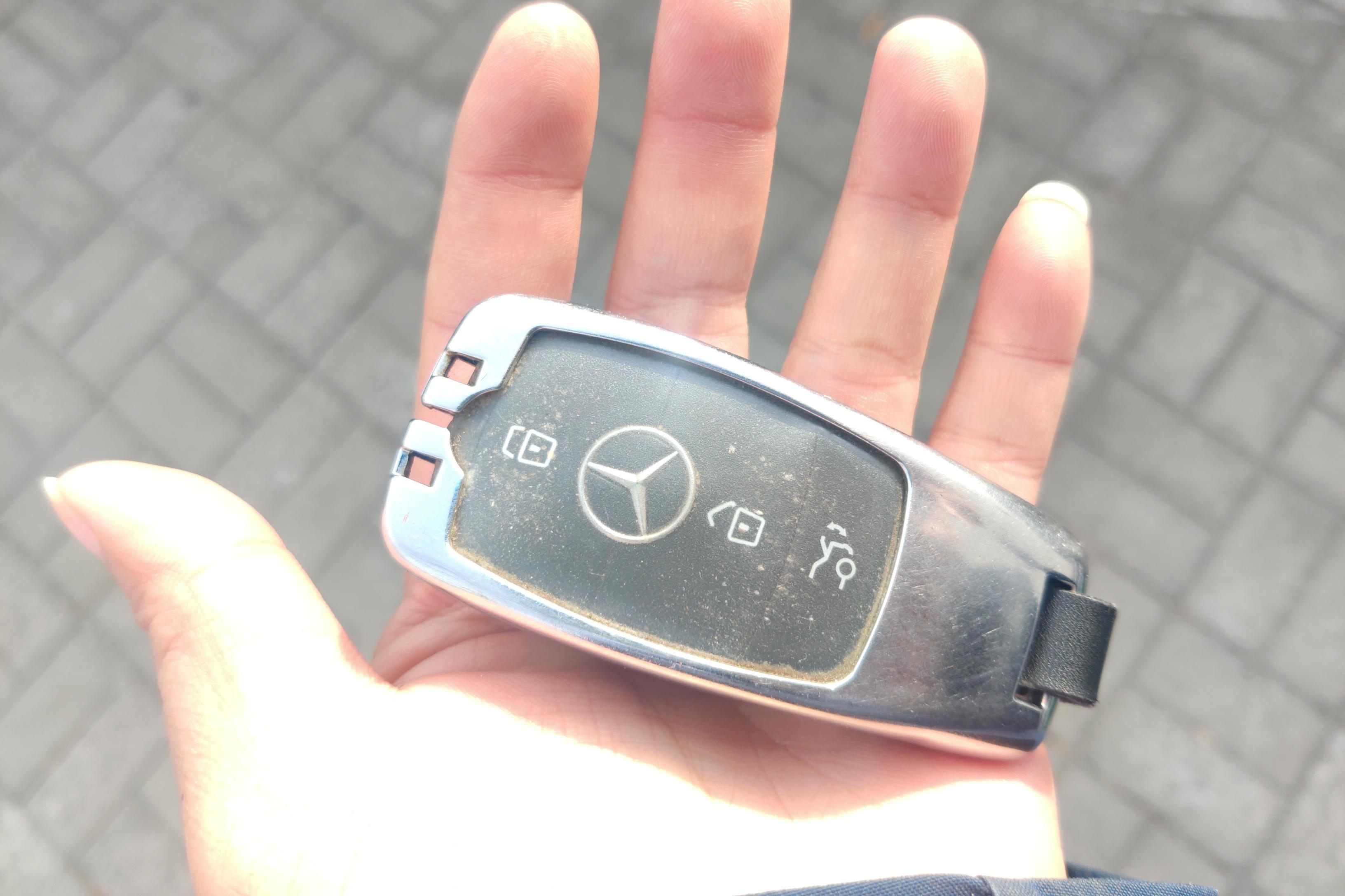 Mercedes-Benz GLS AMG 2016 صورة سيارة #18