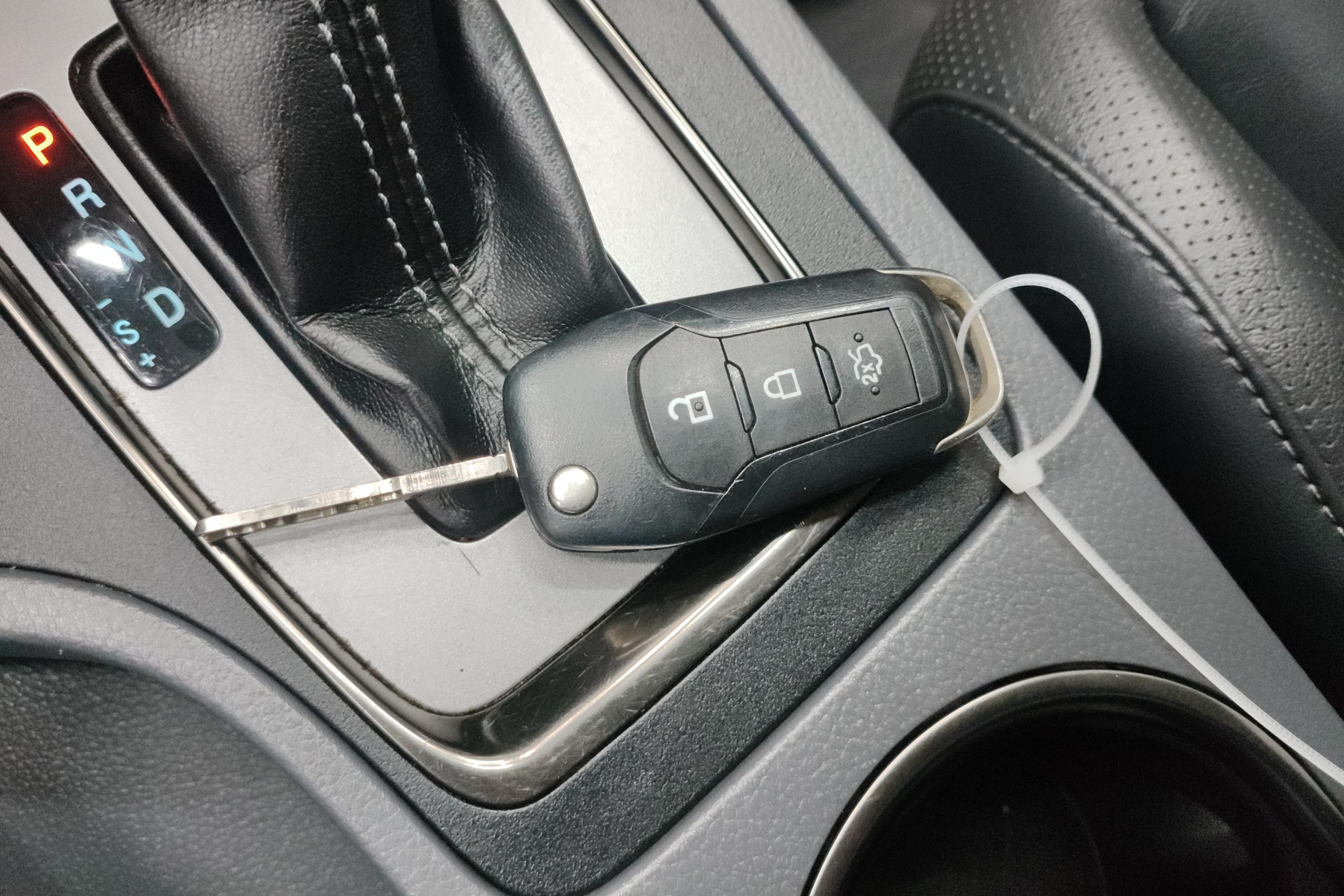 Ford Everest 2016 #18 Ford Everest 2016 صورة سيارة #18