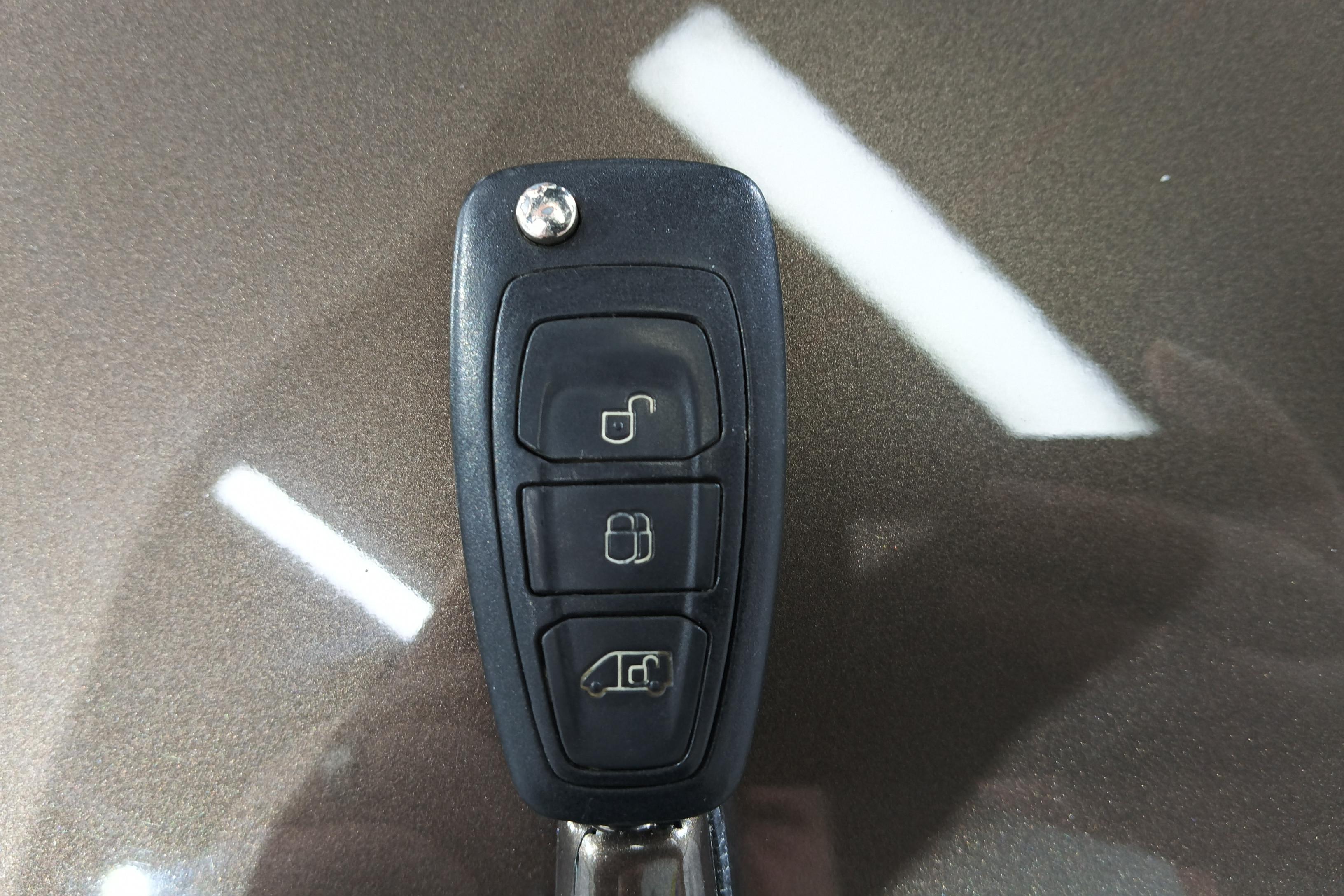 Ford Tourneo 2017 car image #18