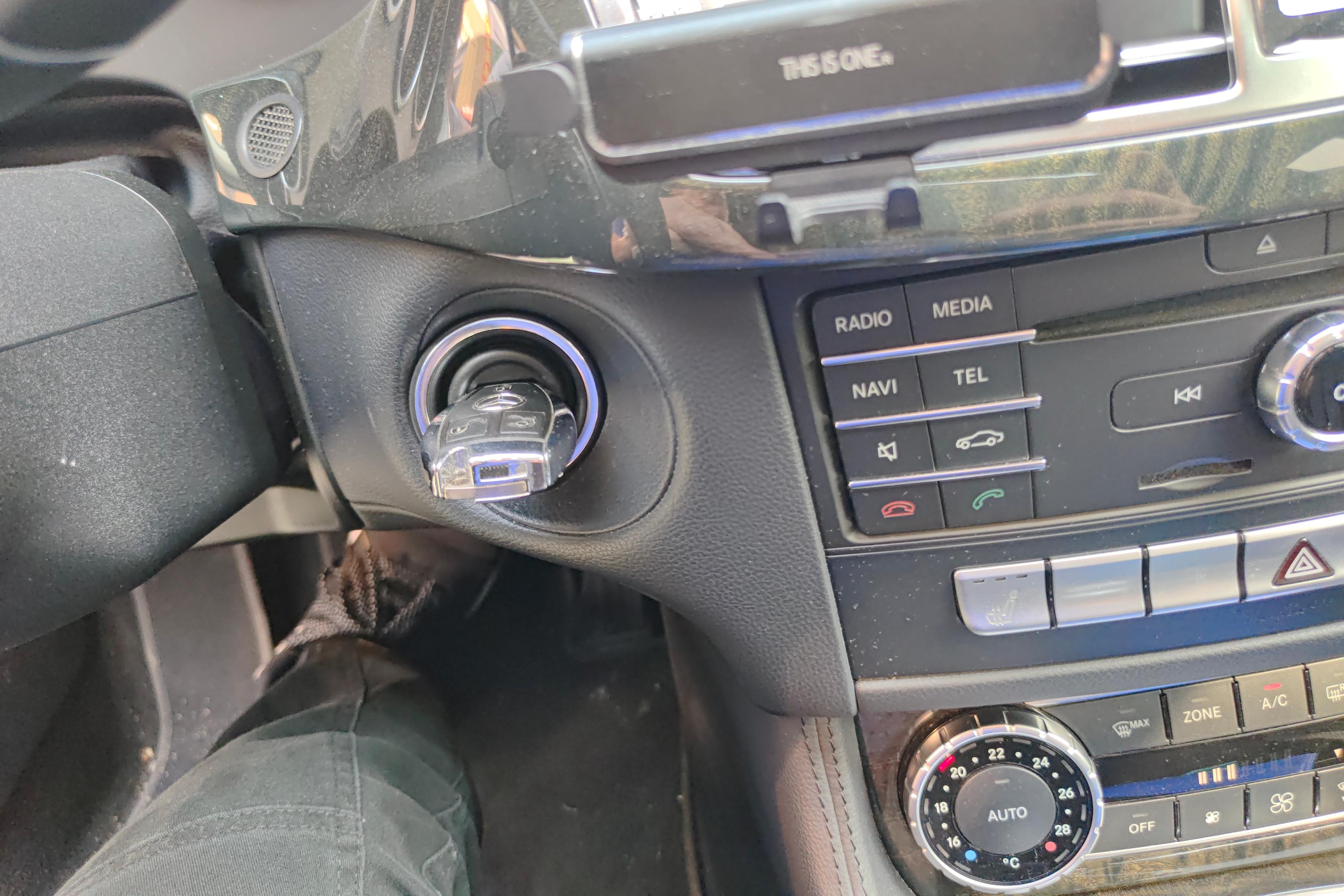 Mercedes-Benz CLS AMG 2015 car image #18