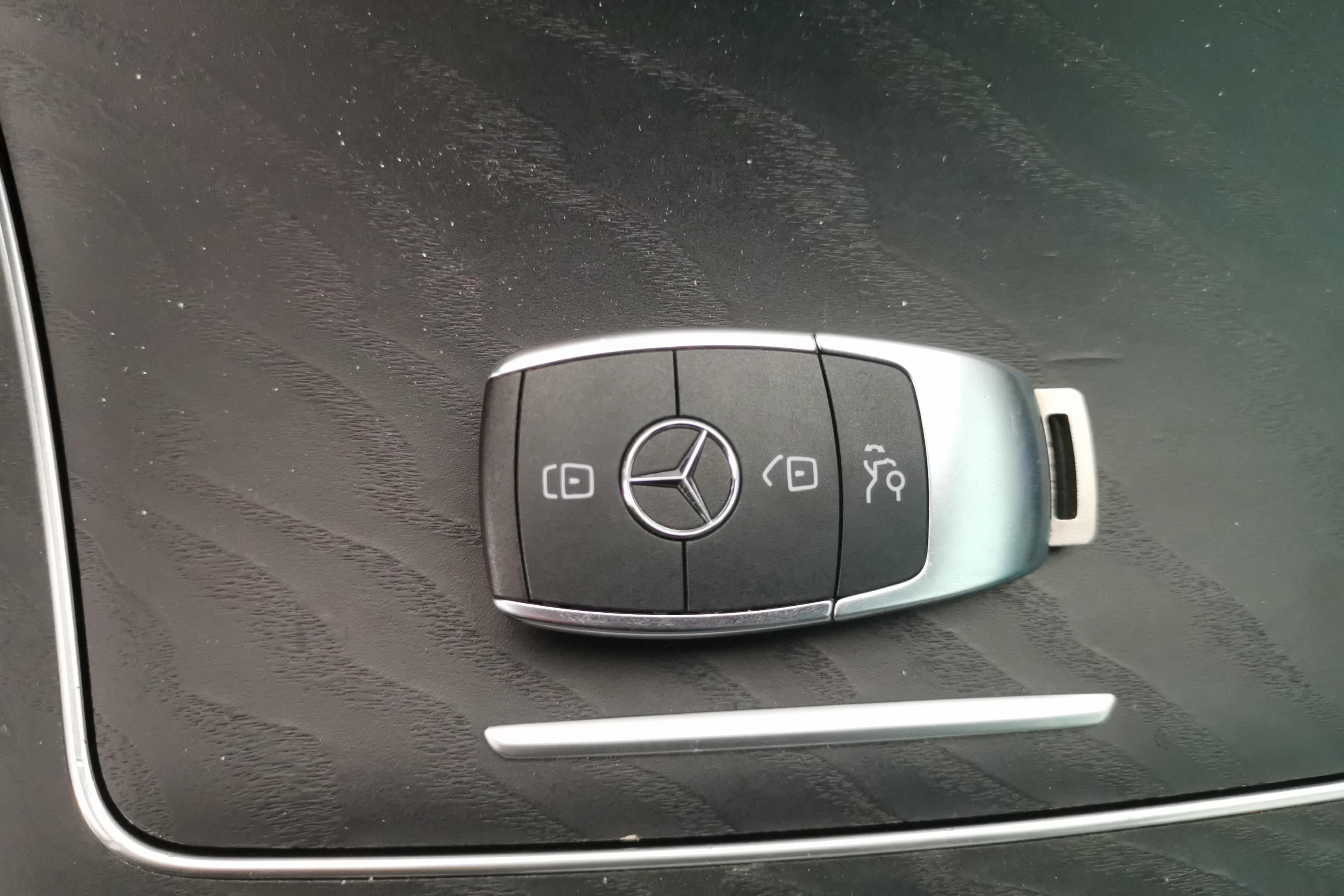 Mercedes-Benz C Class (Imported) 2020 car image #18