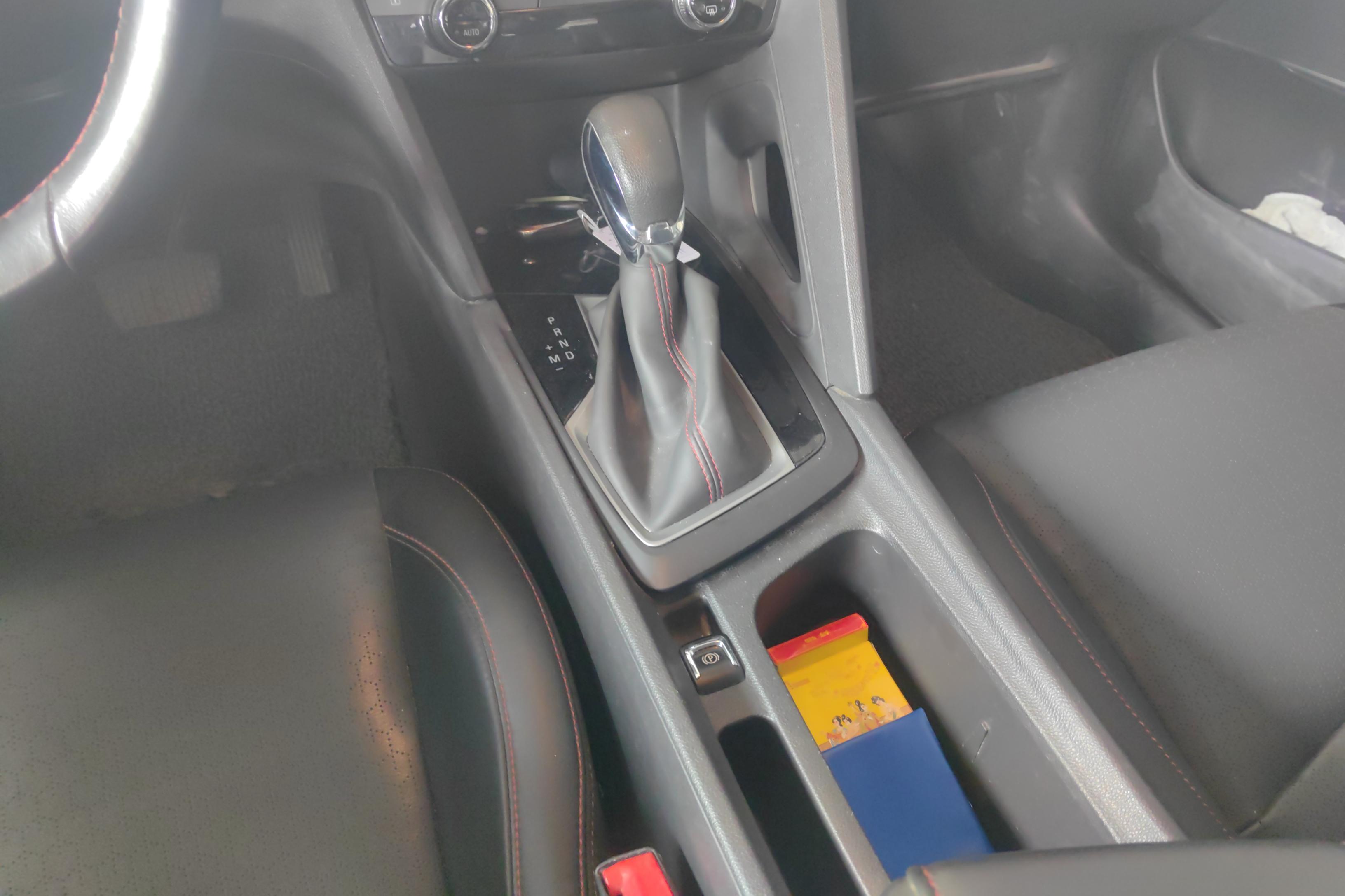 Chevrolet Orlando 2018 #18 Chevrolet Orlando 2018 car image #18