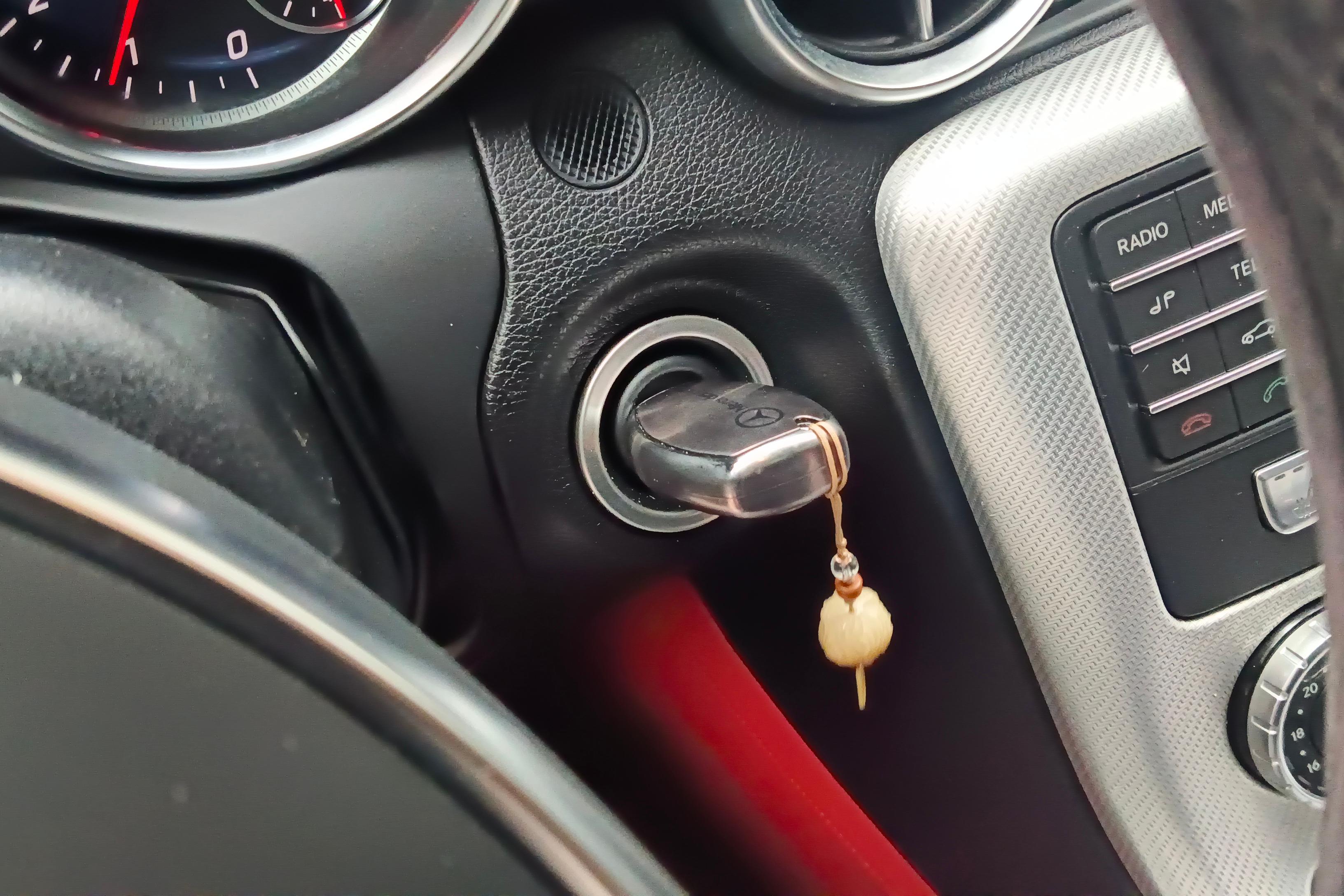 Mercedes-Benz SLC Class 2018 #18 Mercedes-Benz SLC Class 2018 car image #18