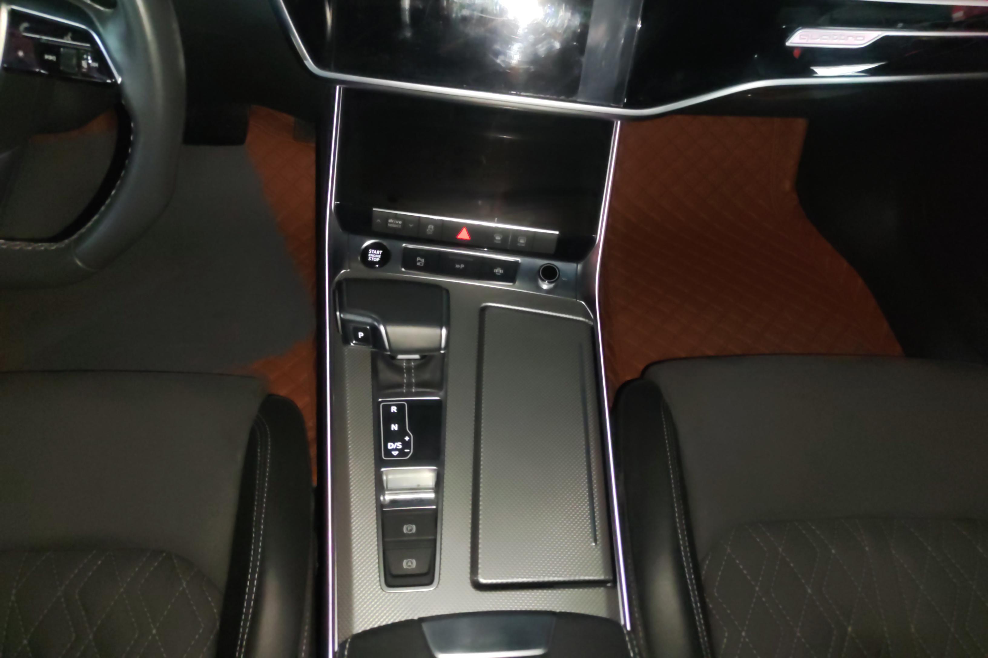 Audi A7L 2023 #18 Audi A7L 2023 car image #18