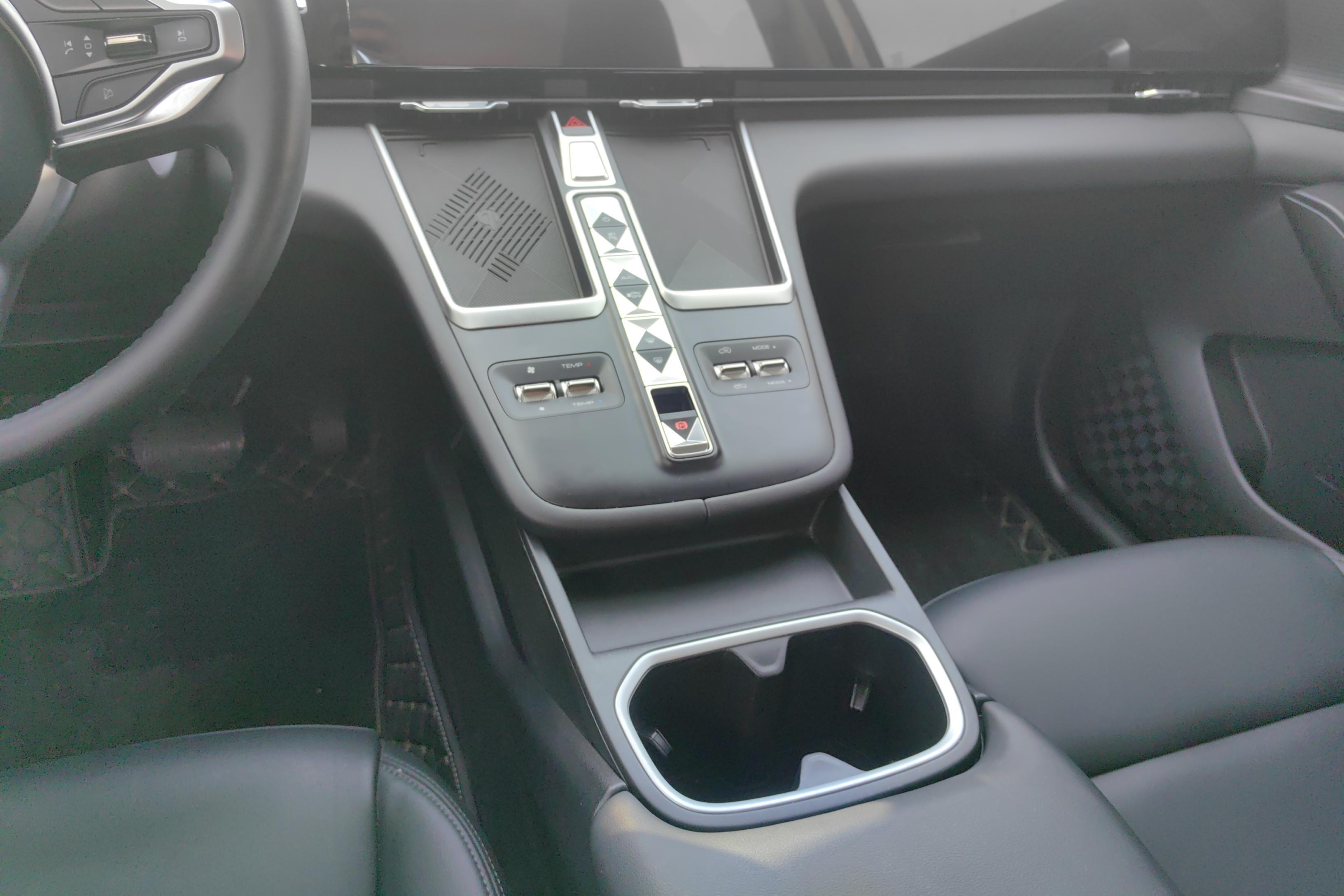 Haval Fierce Dragon MAX 2023 immagine di auto #18