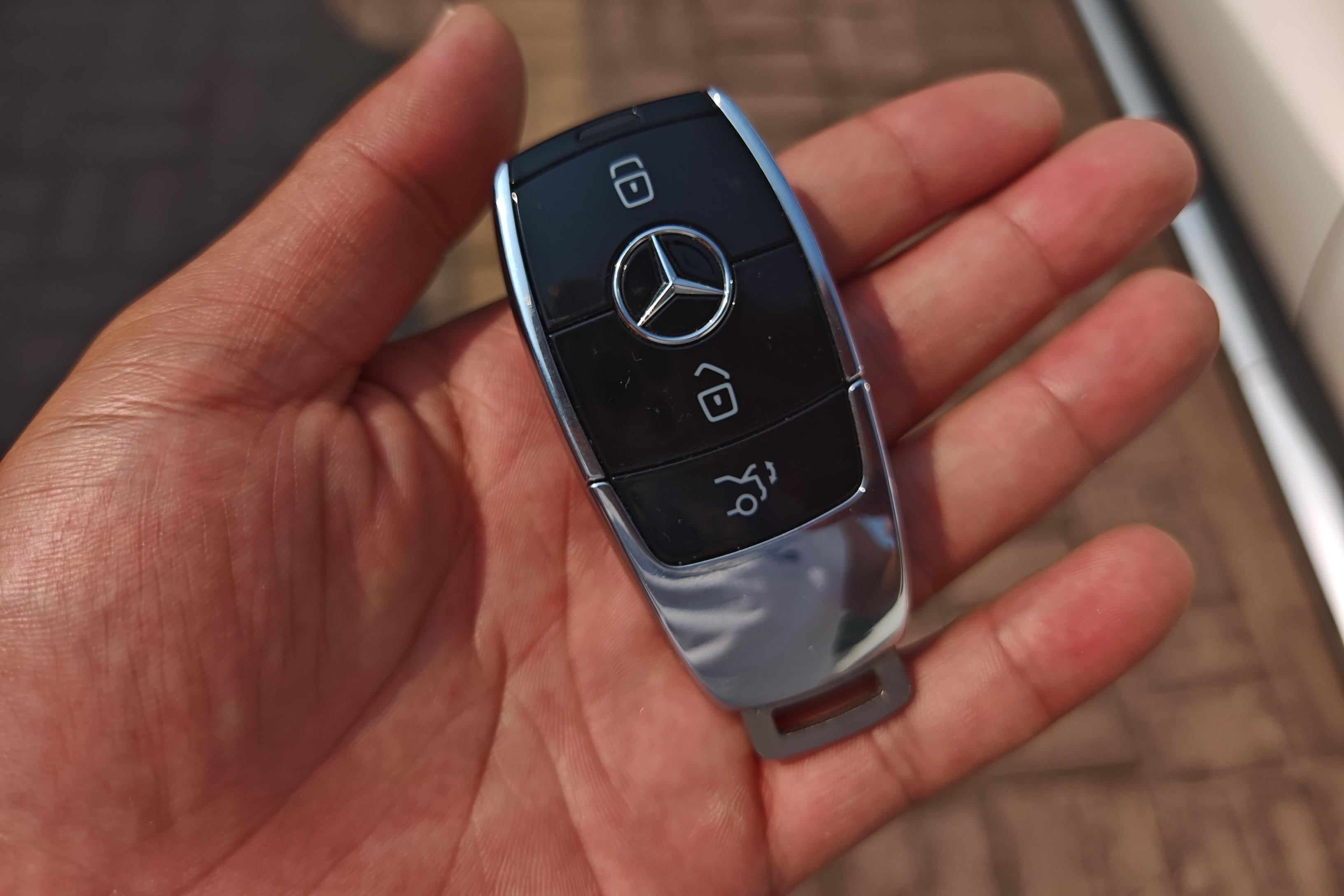 Mercedes-Benz EQC Class 2020 #18 Mercedes-Benz EQC Class 2020 car image #18