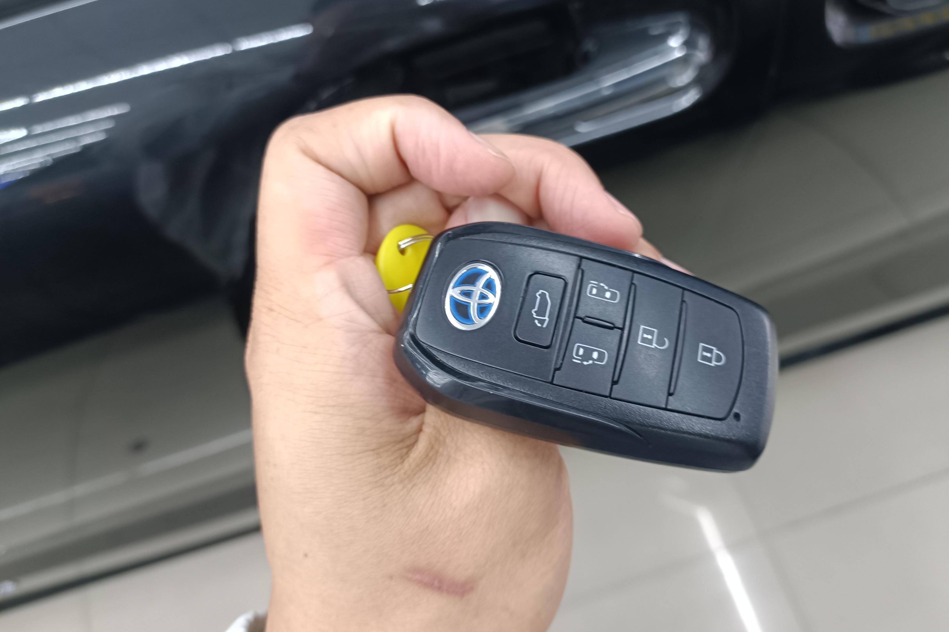 Toyota Granvia 2022 immagine di auto #18