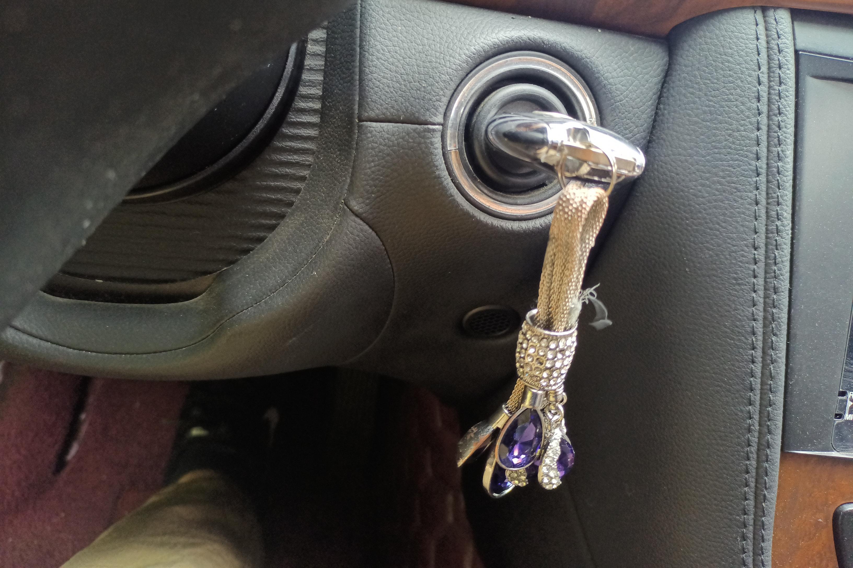 Mercedes-Benz CLS AMG 2009 car image #18