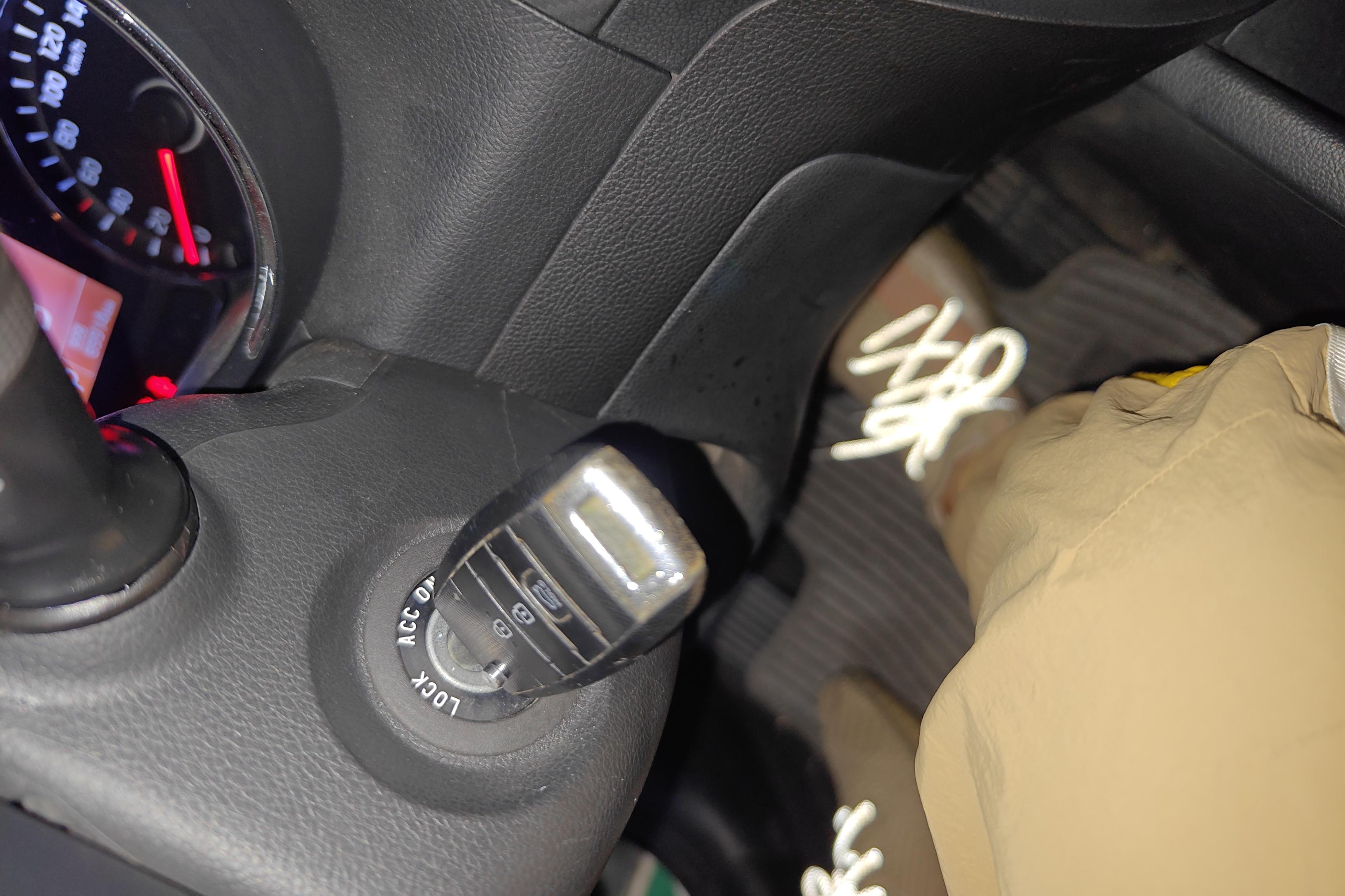 起亚 起亚K3S 2015 汽车图片 #18