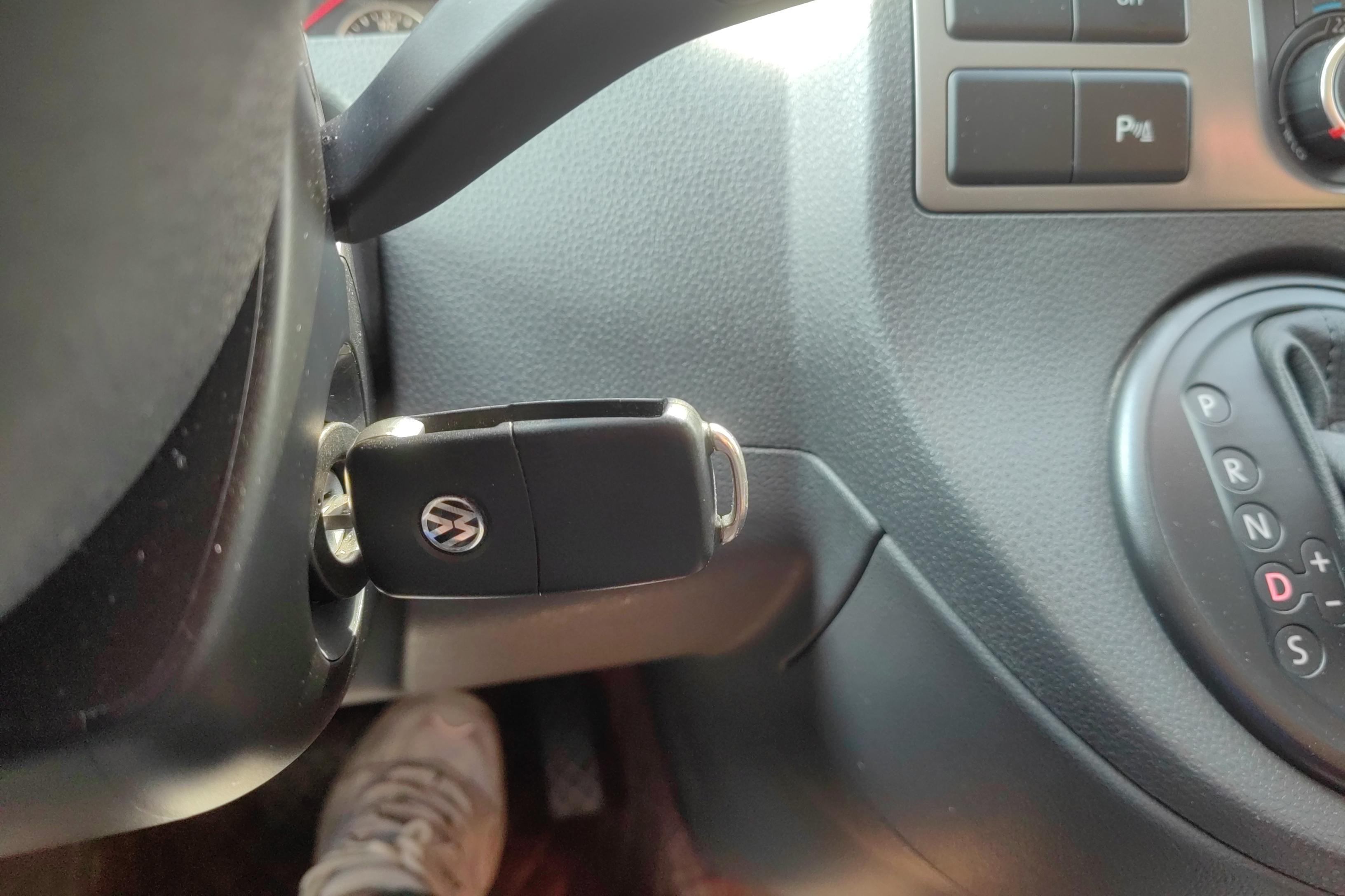 Volkswagen Caravelle 2016 car image #18