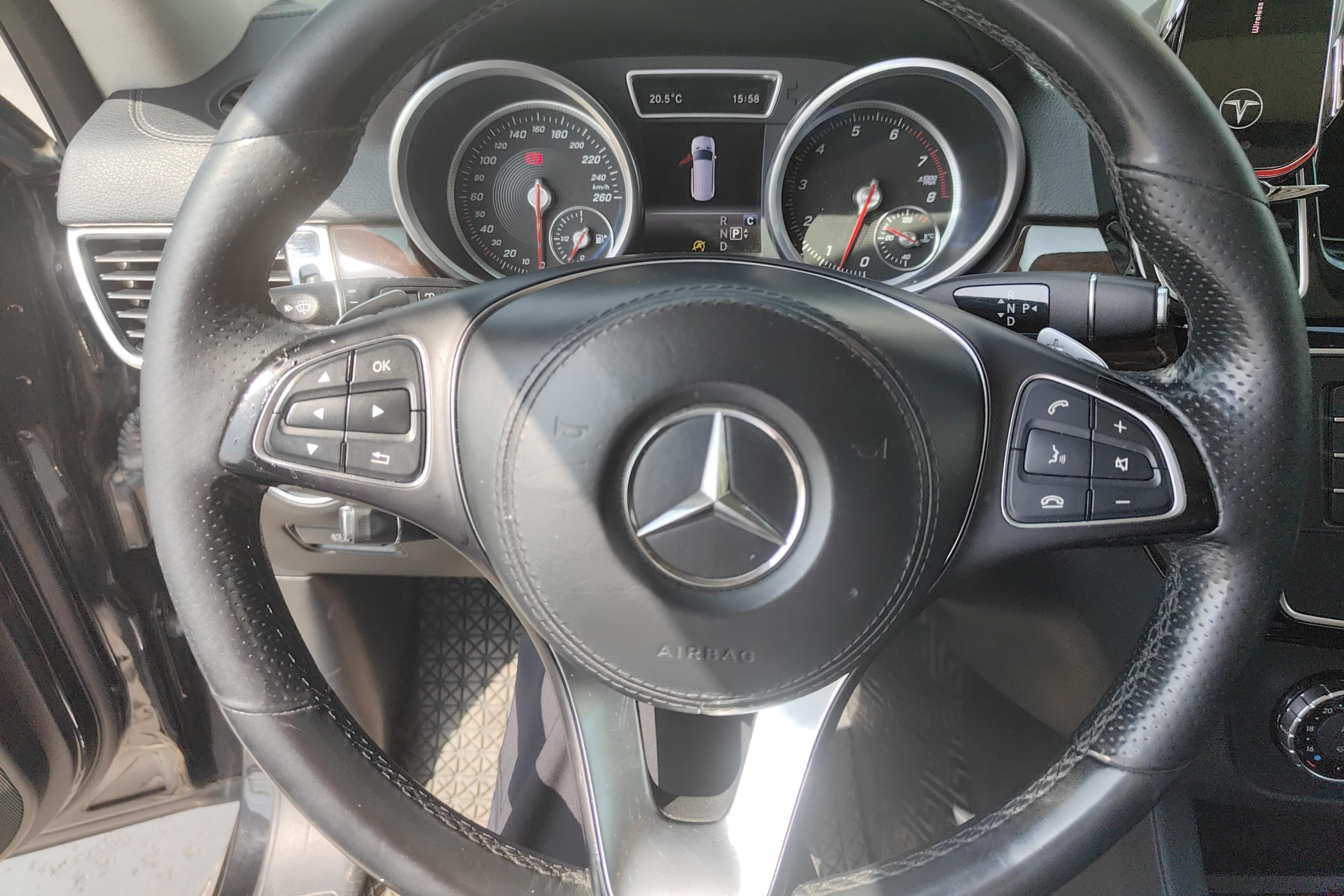 Mercedes-Benz GLS AMG 2017 car image #18