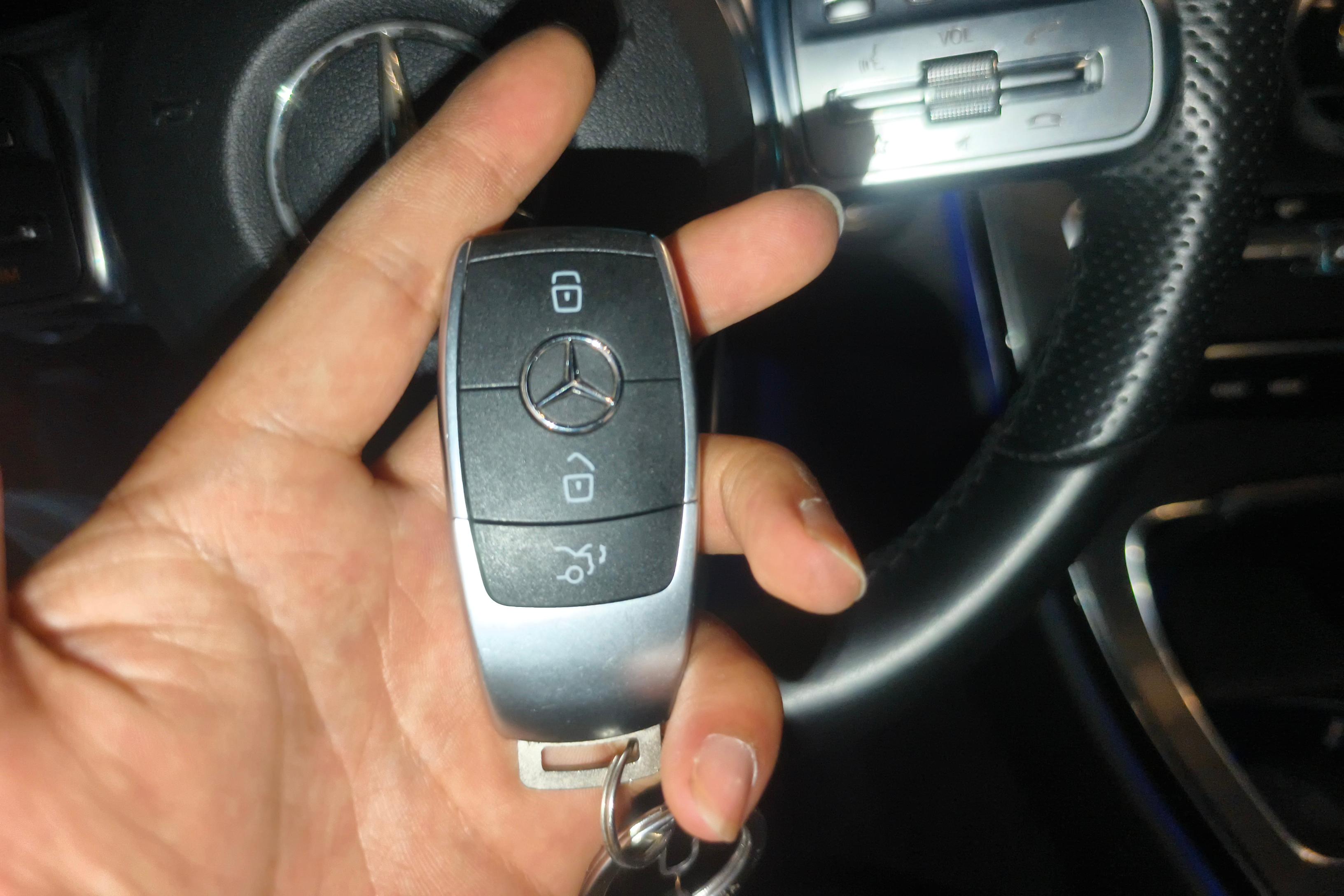 Mercedes-Benz C Class (Imported) 2019 car image #18