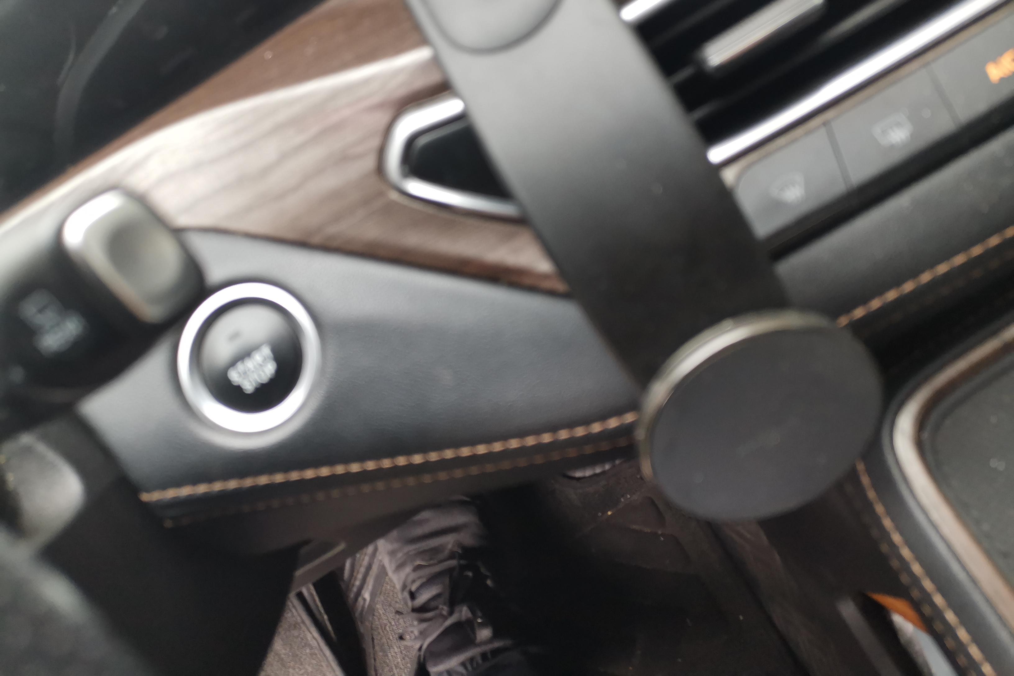 Ford Equator 2021 car image #18