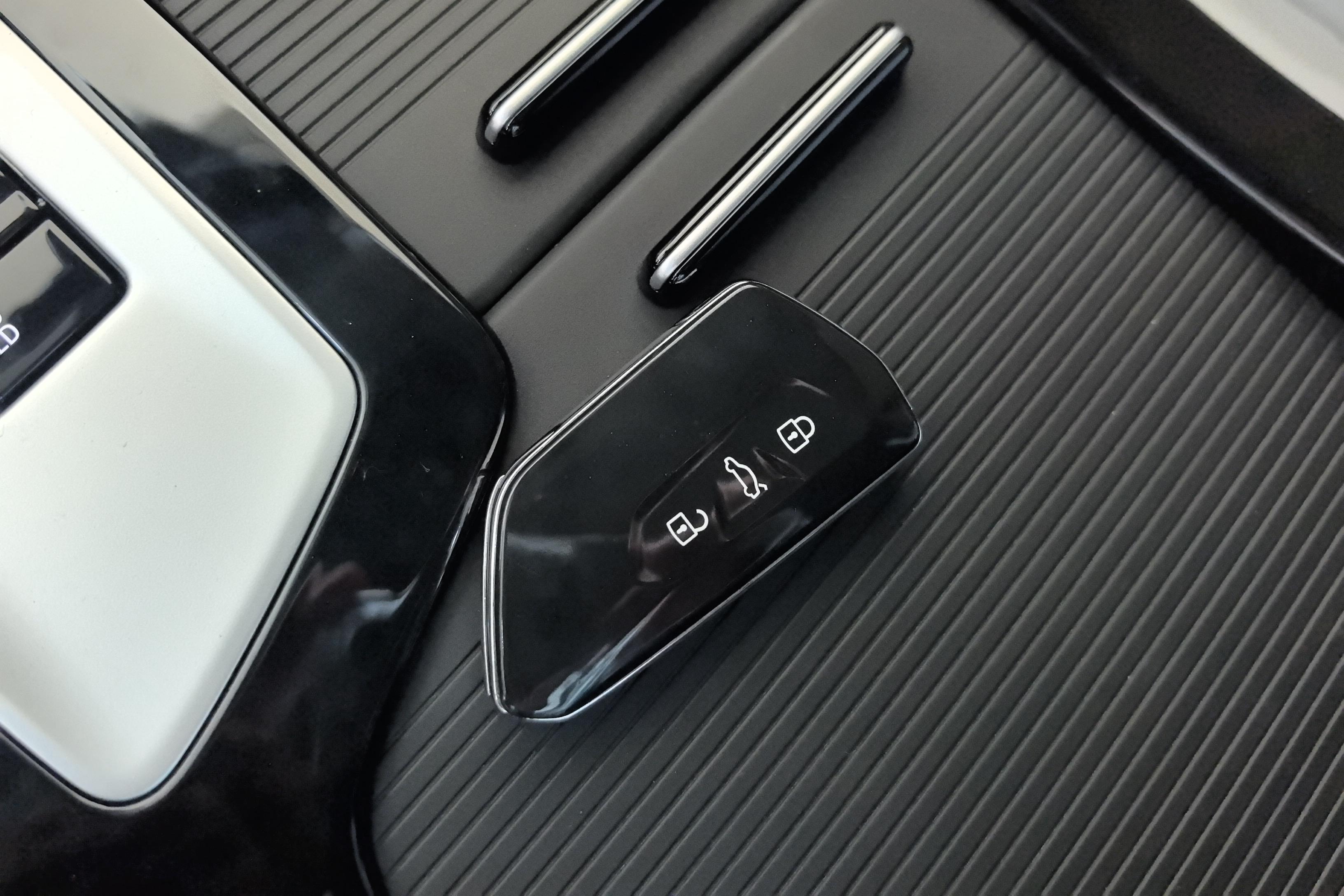 Volkswagen Tavendor 2023 #18 Volkswagen Tavendor 2023 car image #18