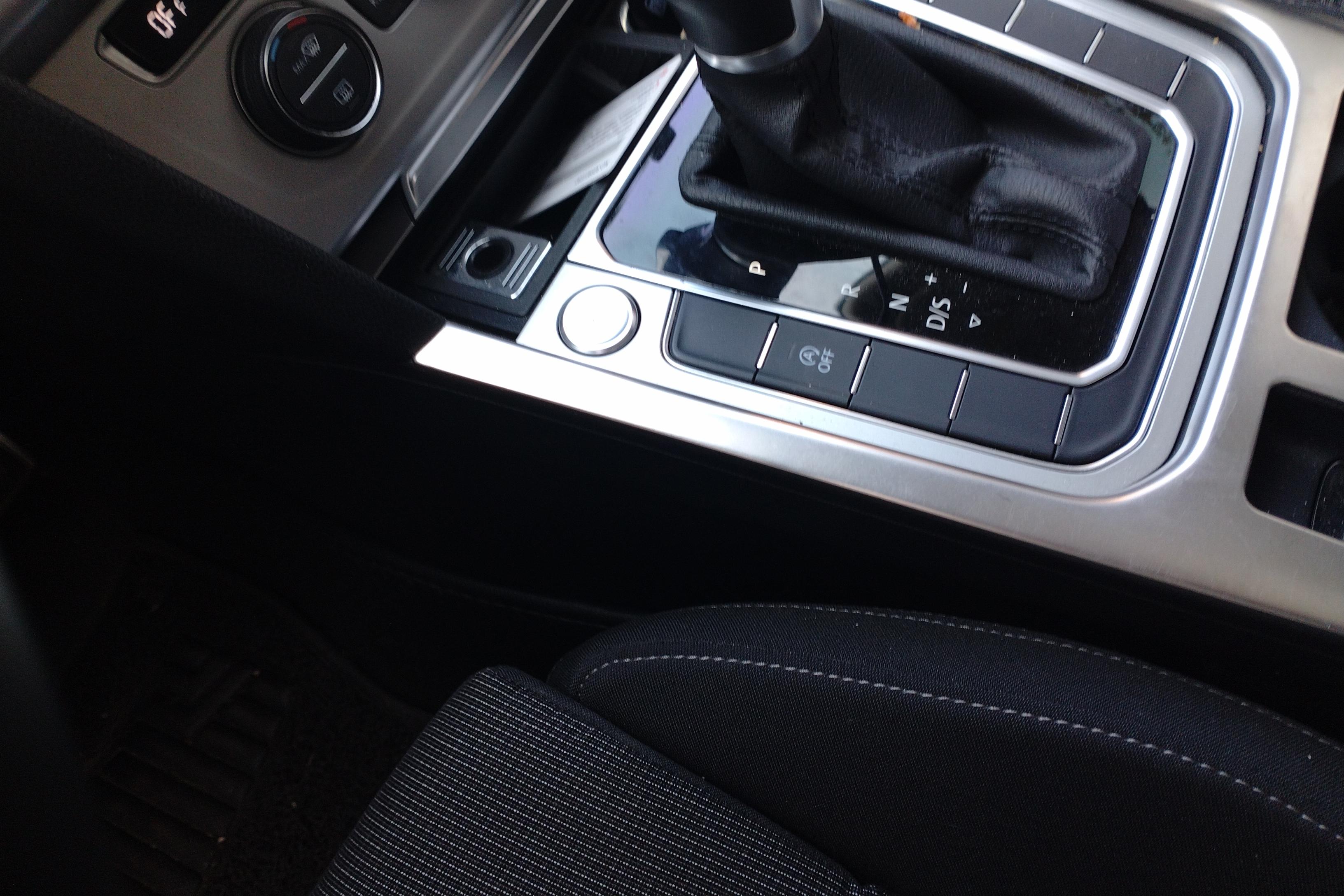 Volkswagen Passat Variant 2017 immagine di auto #18