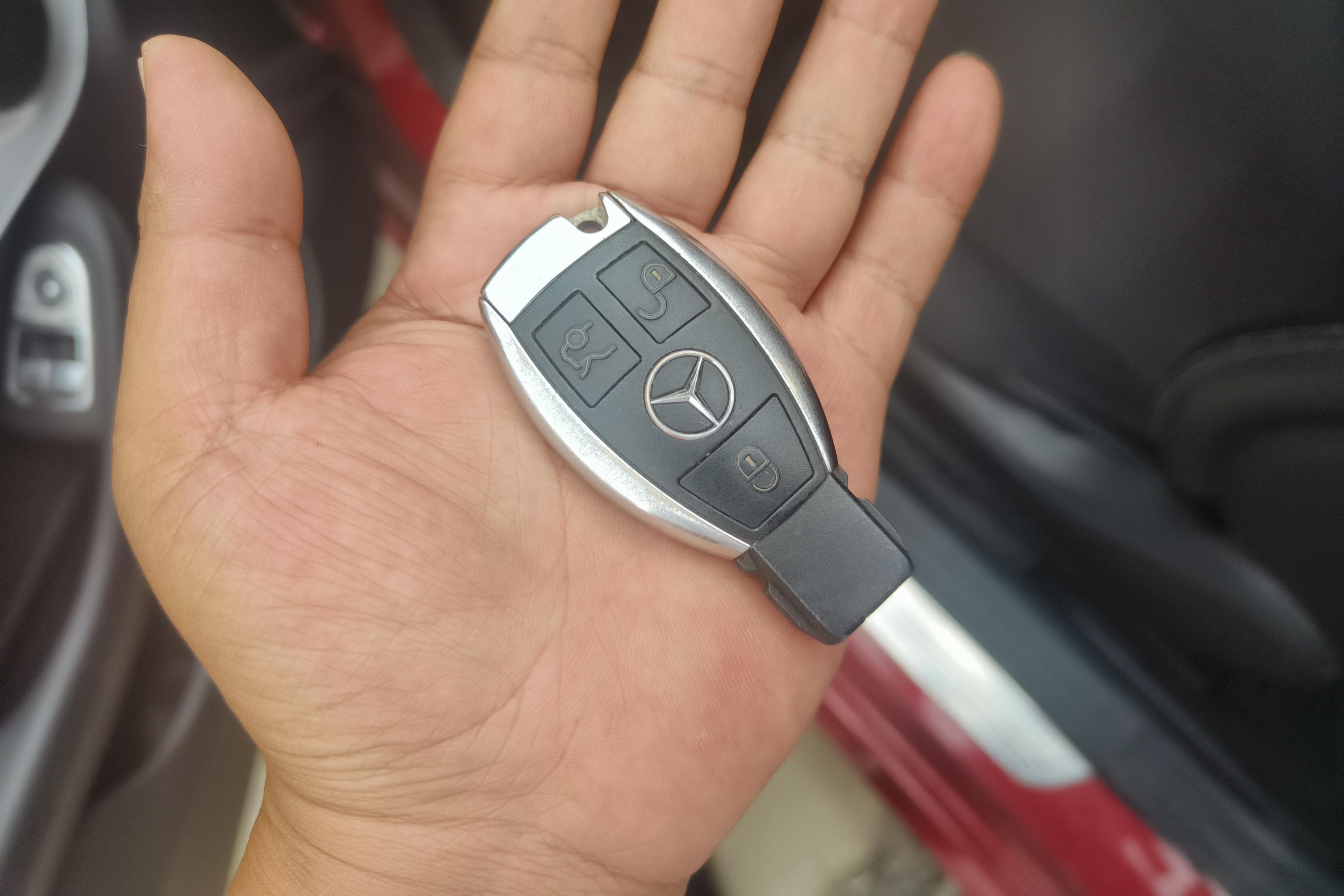 Mercedes-Benz C Class (Imported) 2018 #18 Mercedes-Benz C Class (Imported) 2018 car image #18