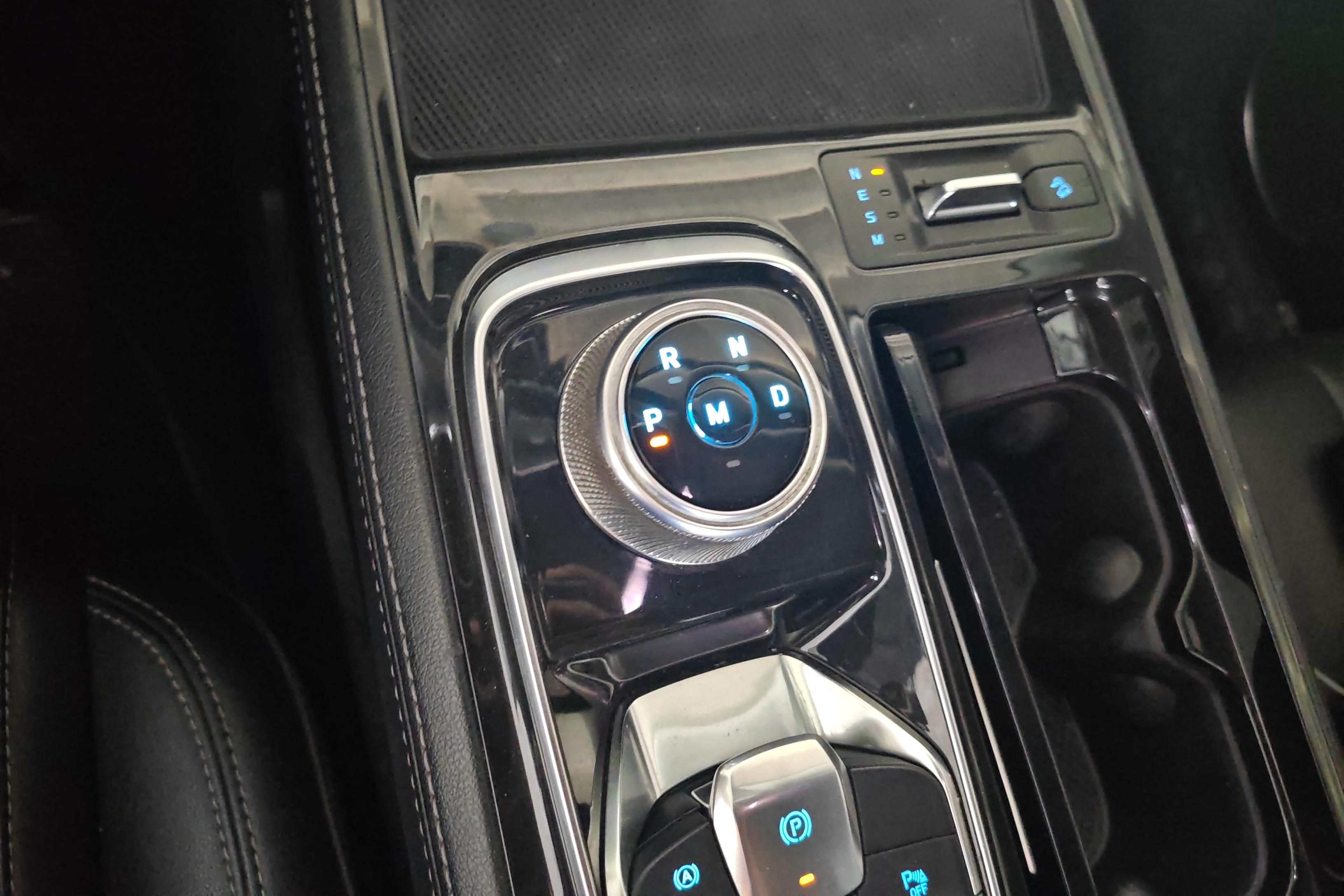 Ford Equator 2022 car image #18