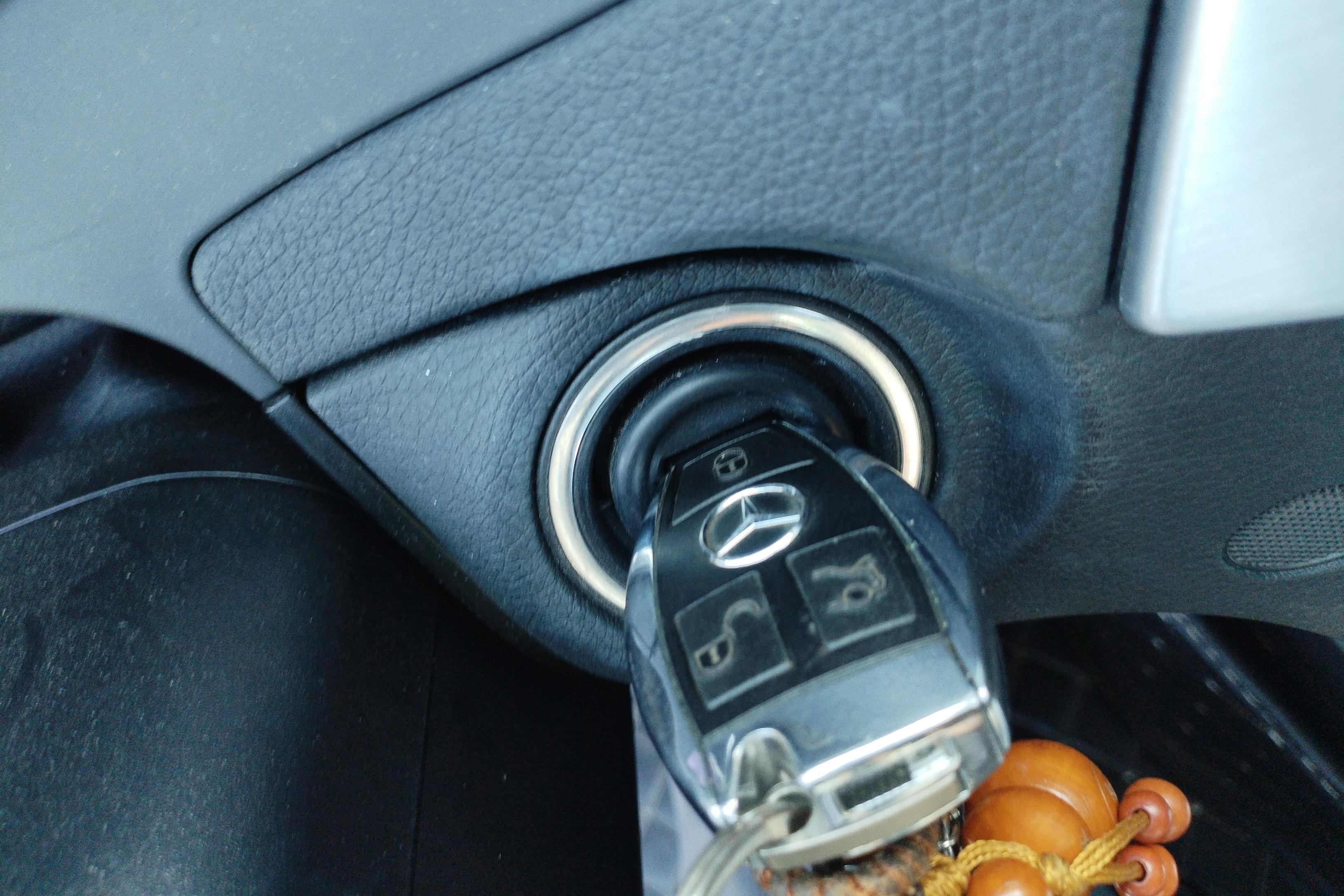 Mercedes-Benz C Class (Imported) 2015 car image #18