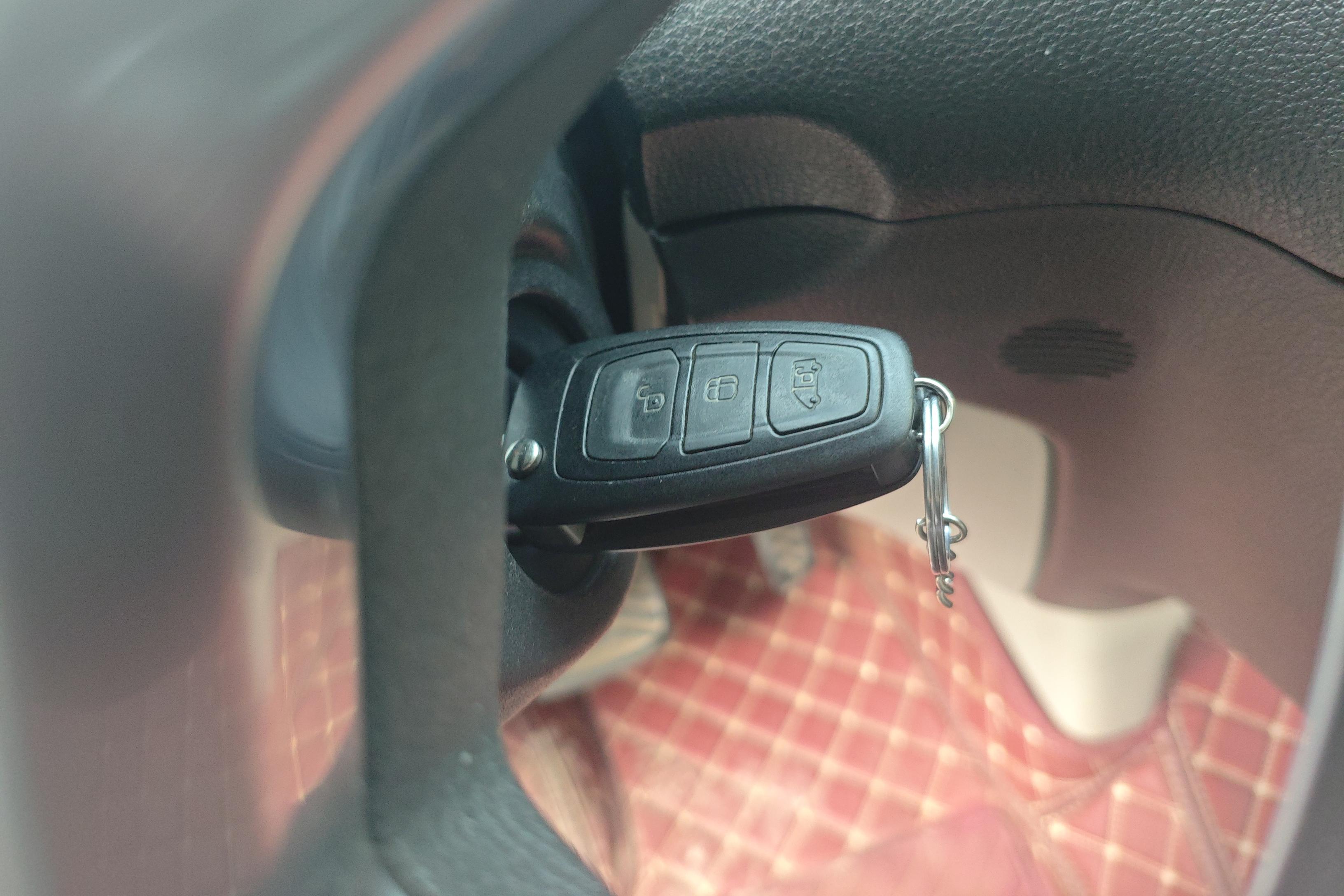 Ford Tourneo 2017 #18 Ford Tourneo 2017 car image #18