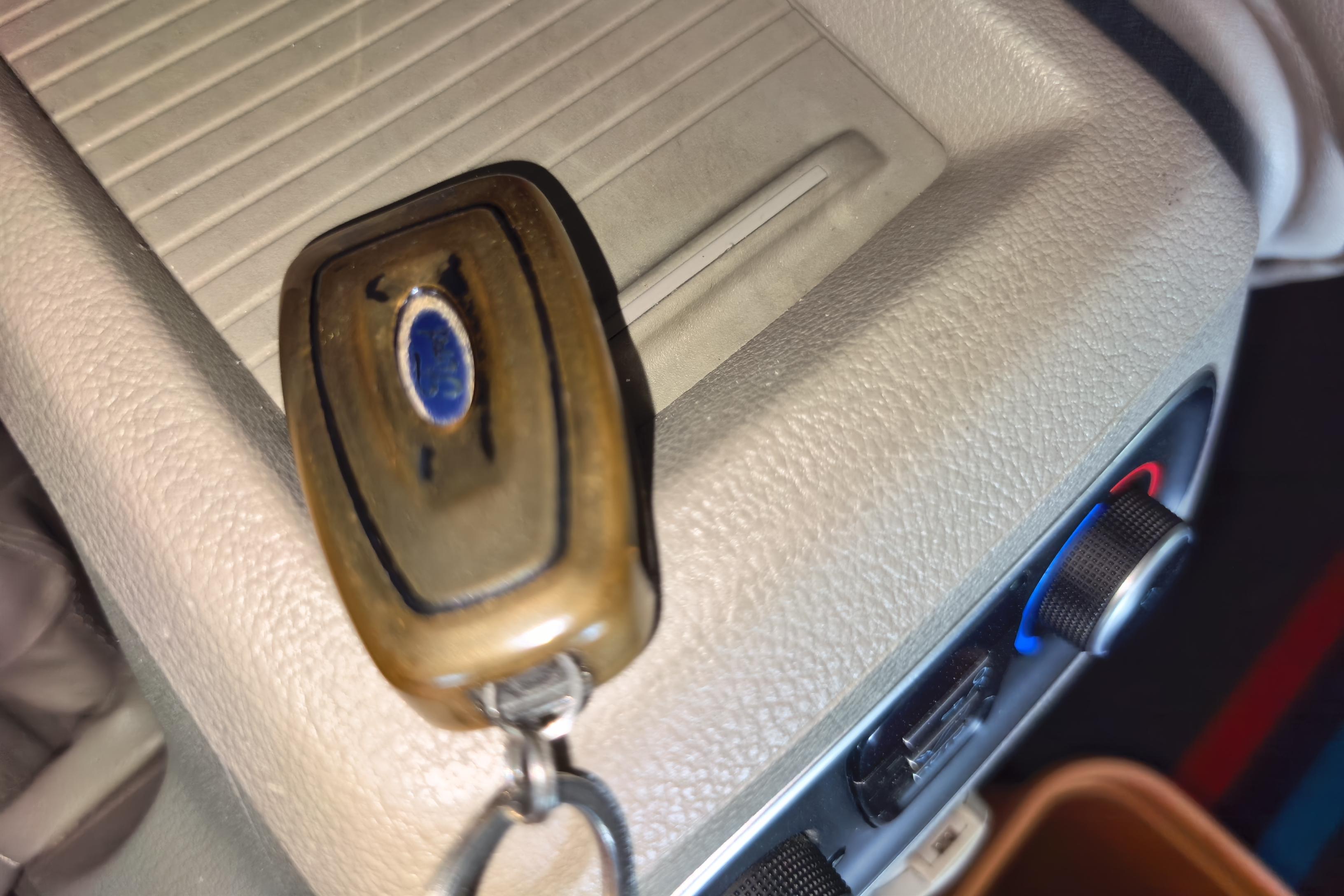 Ford Tourneo 2016 #18 Ford Tourneo 2016 car image #18