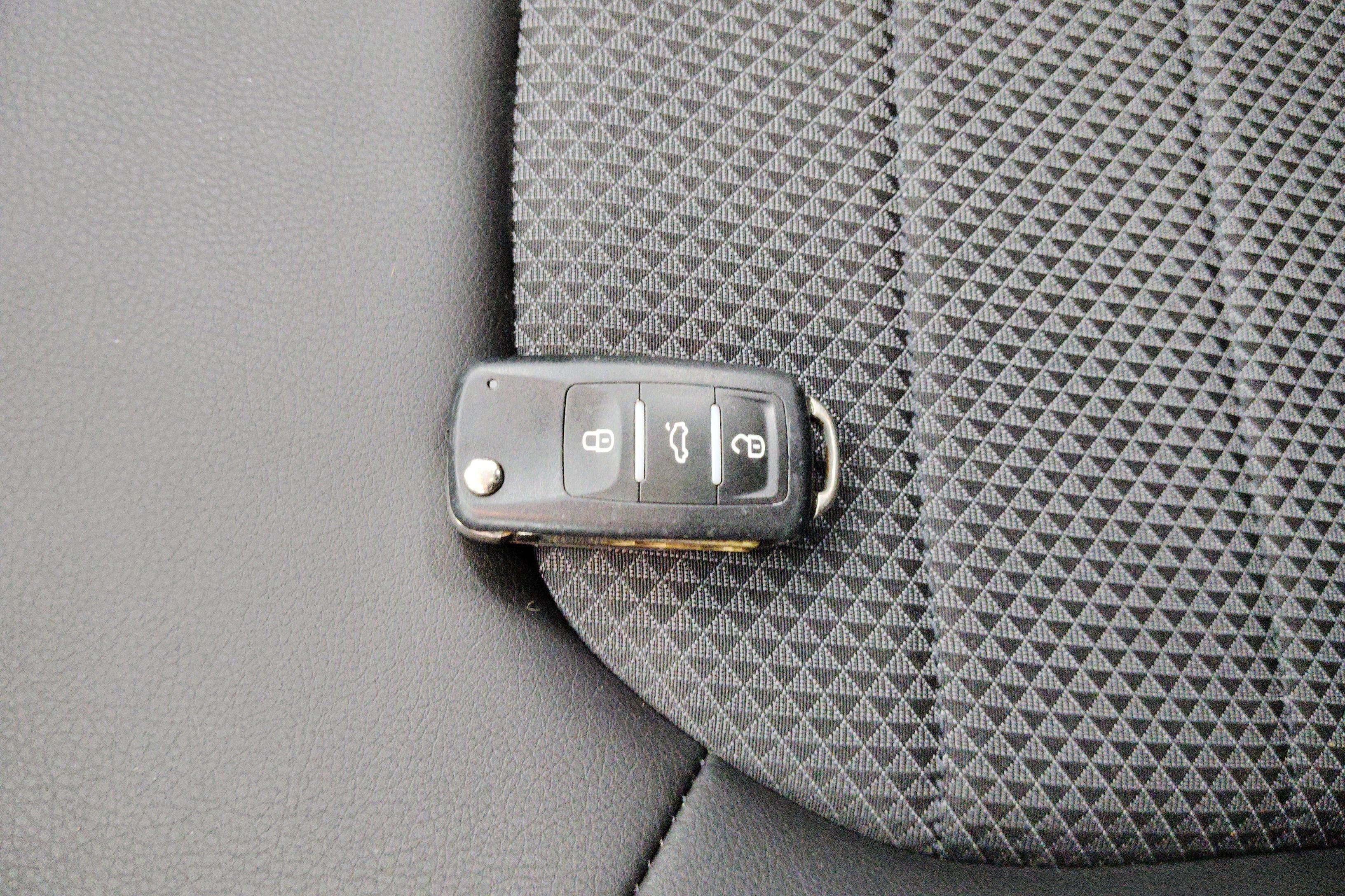 Skoda Rapid Spaceback 2016 car image #18