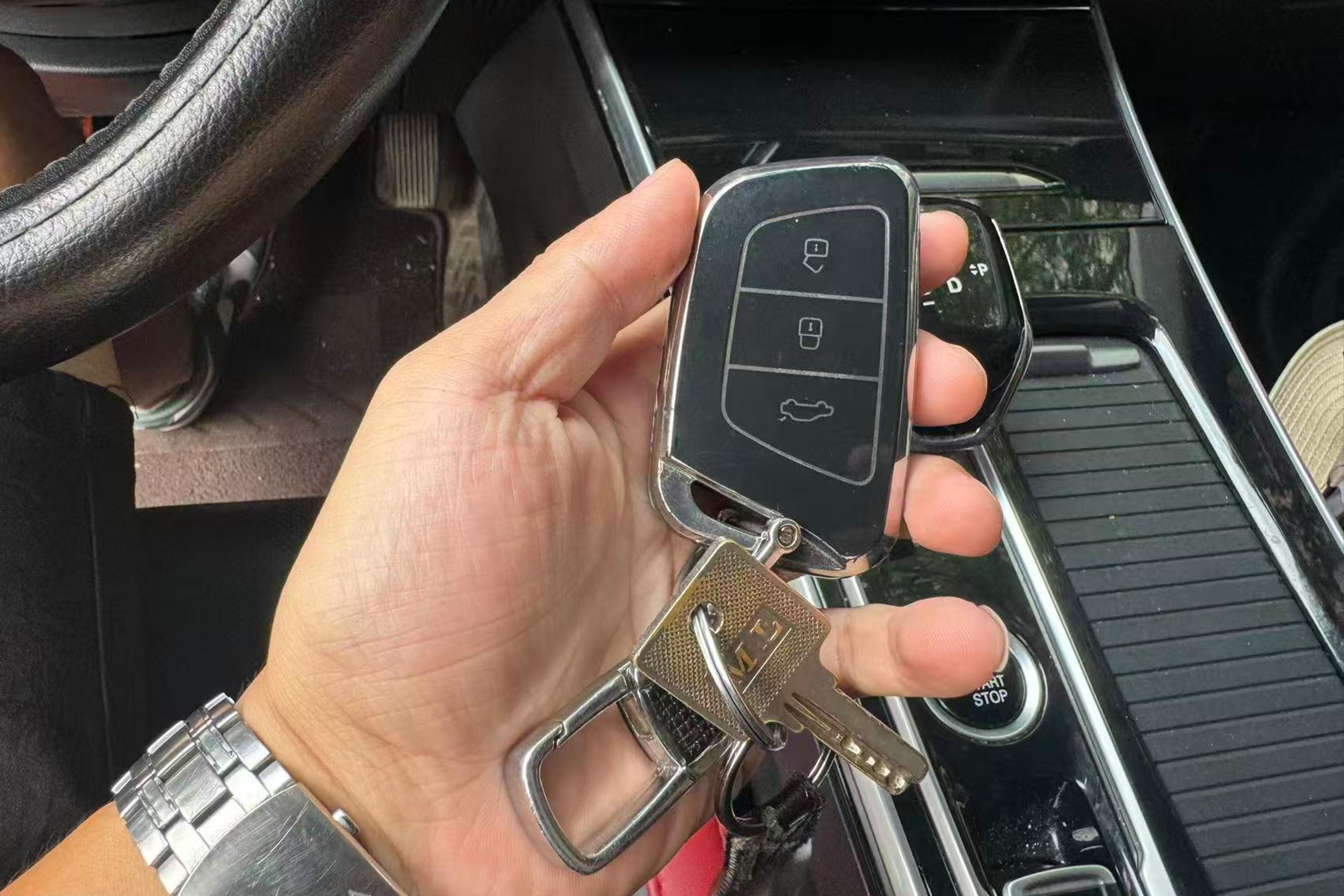 JAC X8 EJ 2020 изображение автомобиля #18