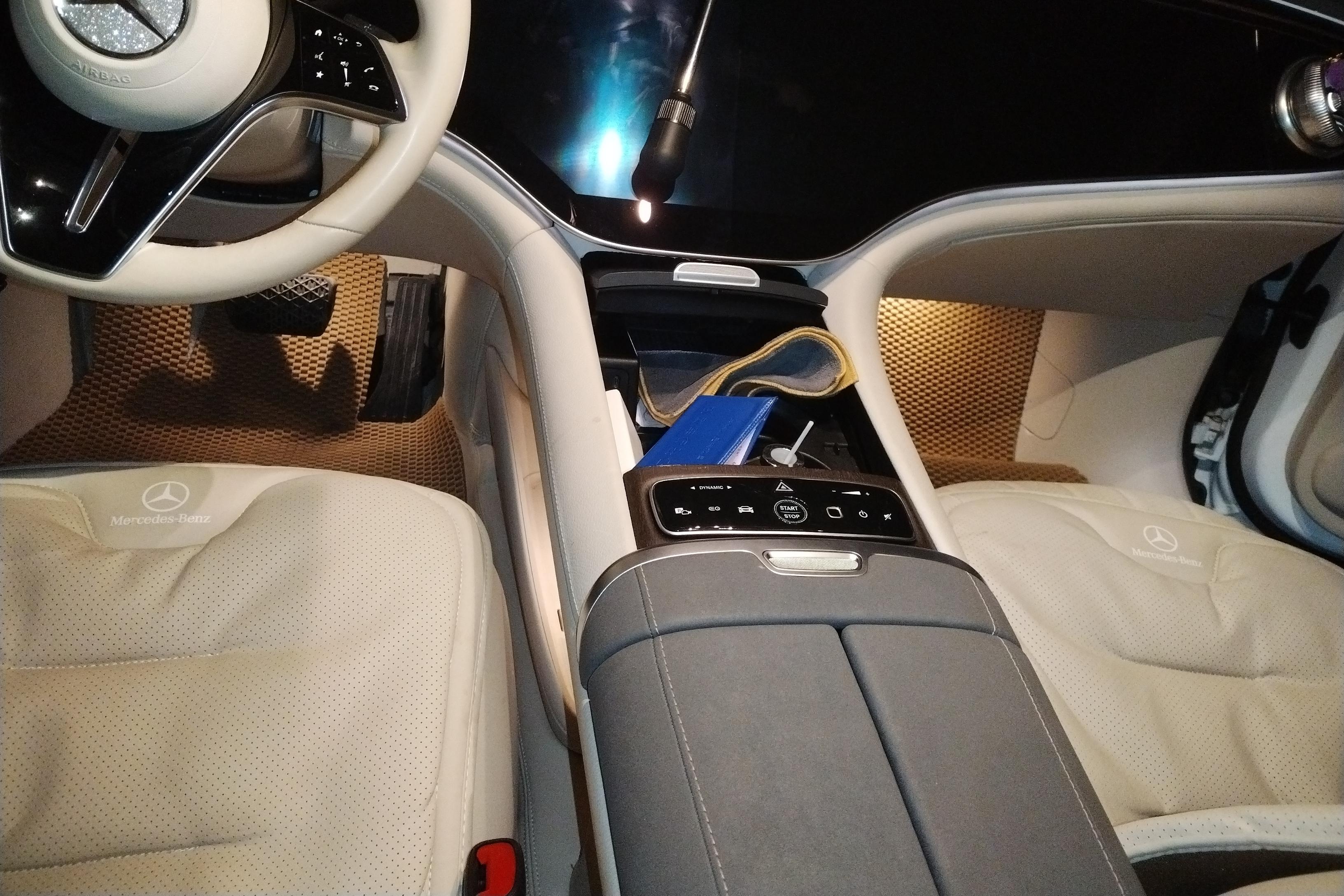 Mercedes-Benz EQS SUV 2022 car image #18