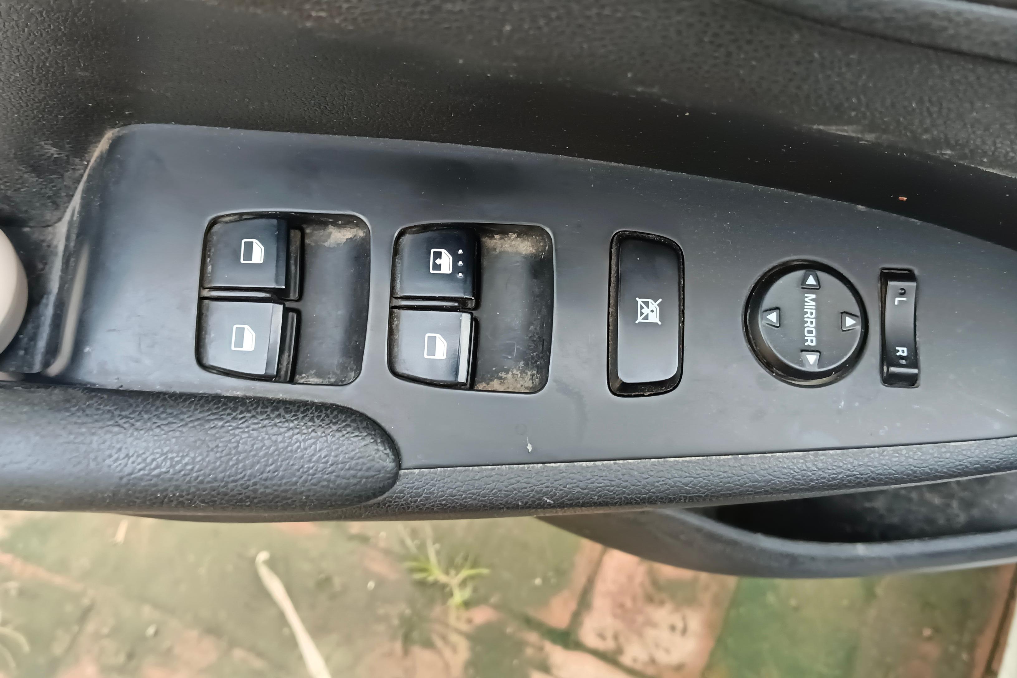 Hyundai Verna 2017 car image #18