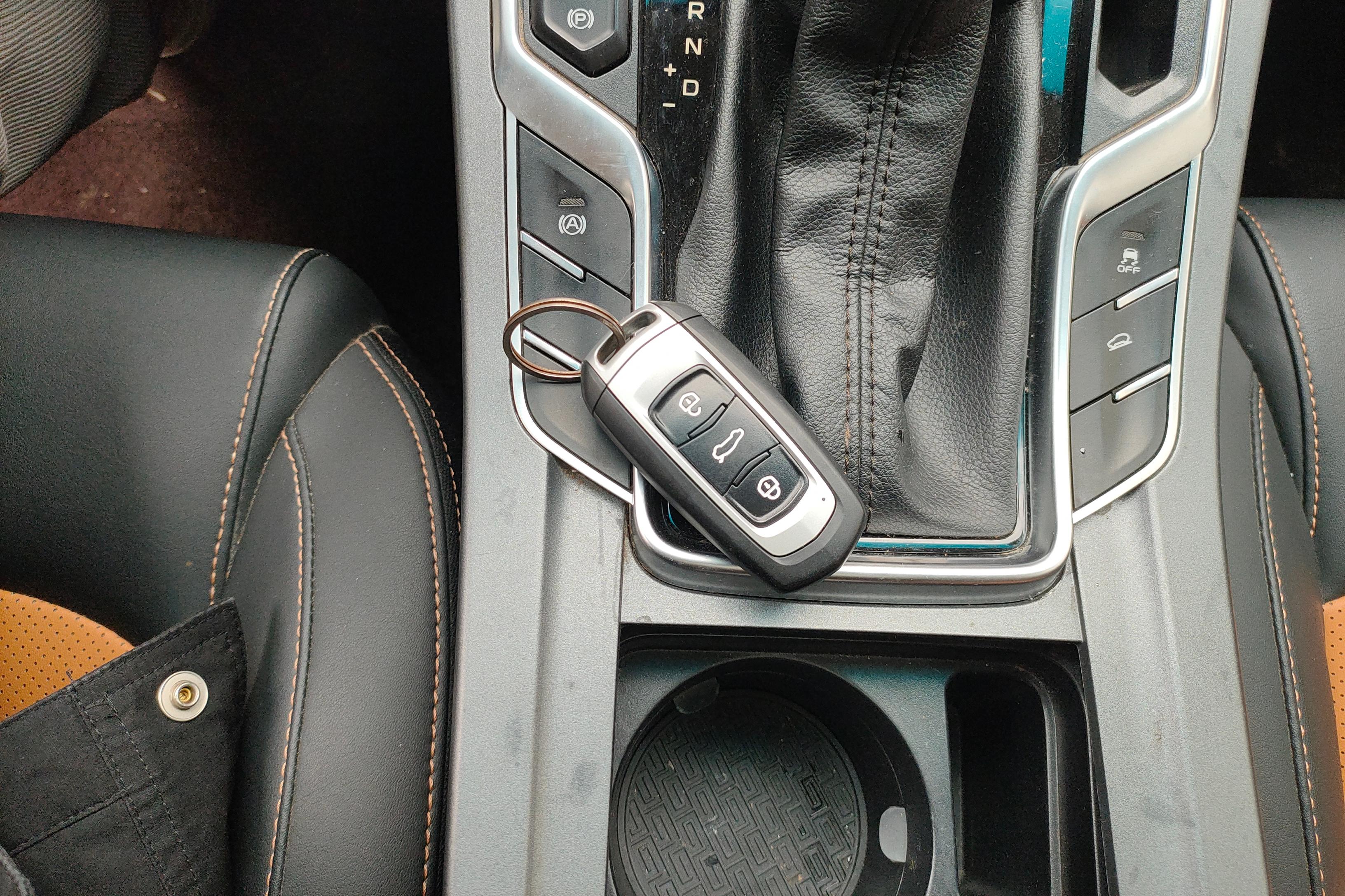 GEELY Vision S1 2019 car image #18