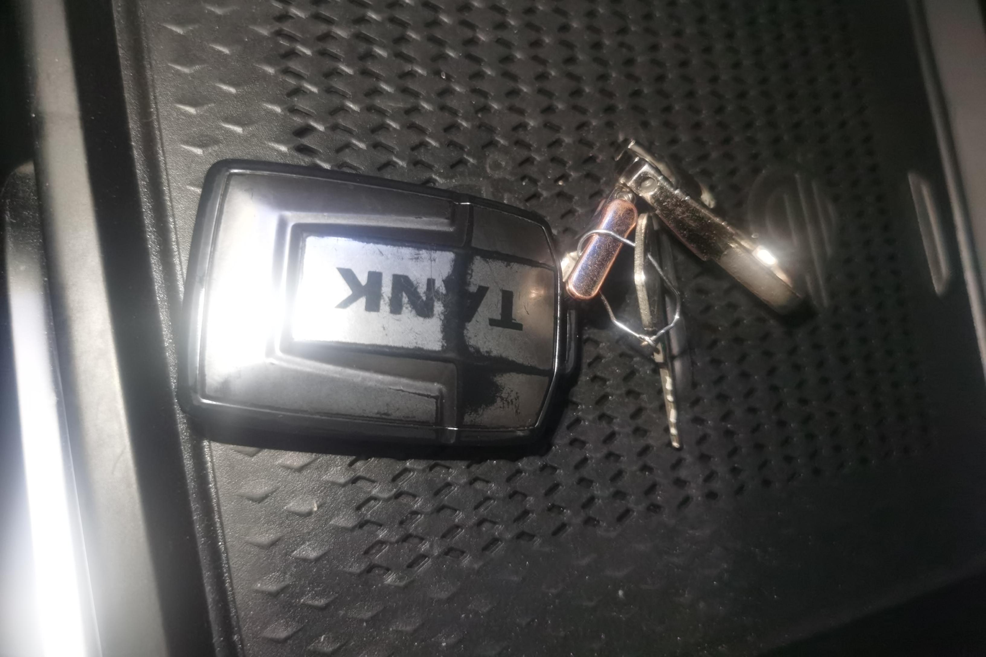 Tank 400 2024 car image #18