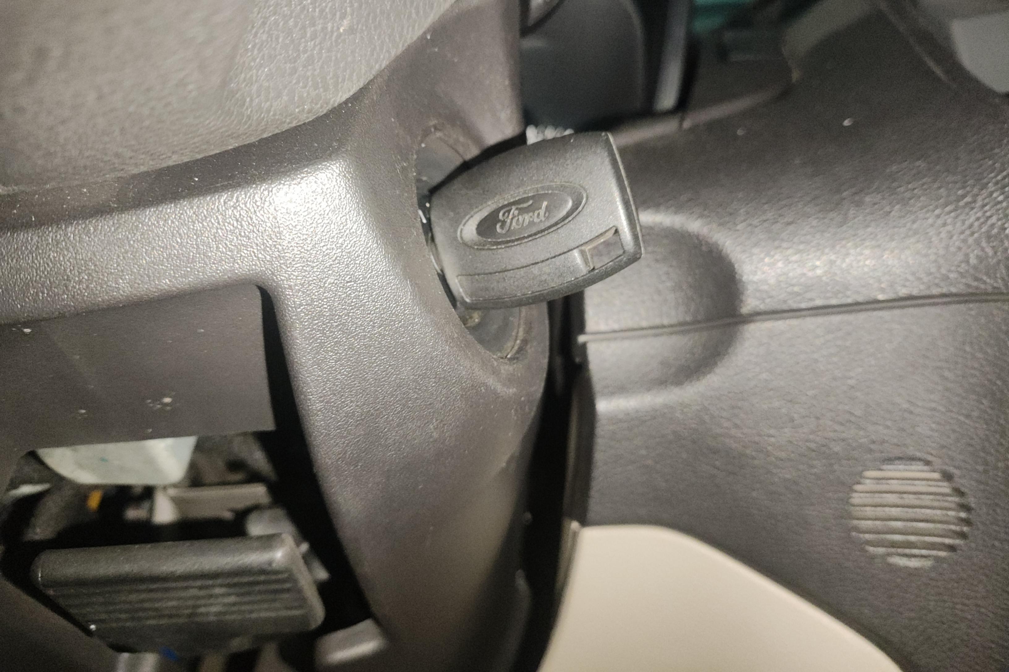 Ford Tourneo 2017 #18 Ford Tourneo 2017 car image #18