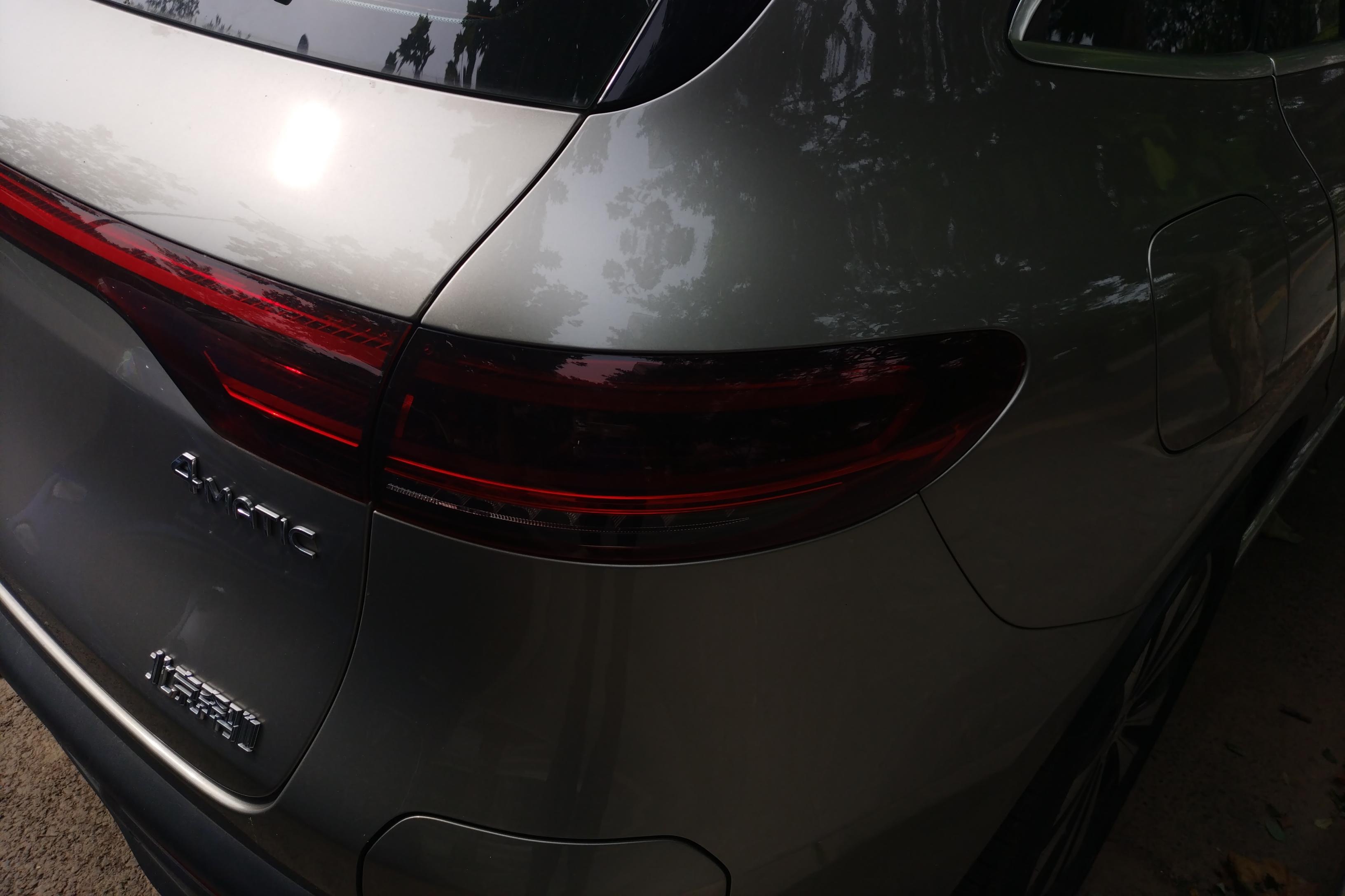 Mercedes-Benz EQC Class 2021 car image #18