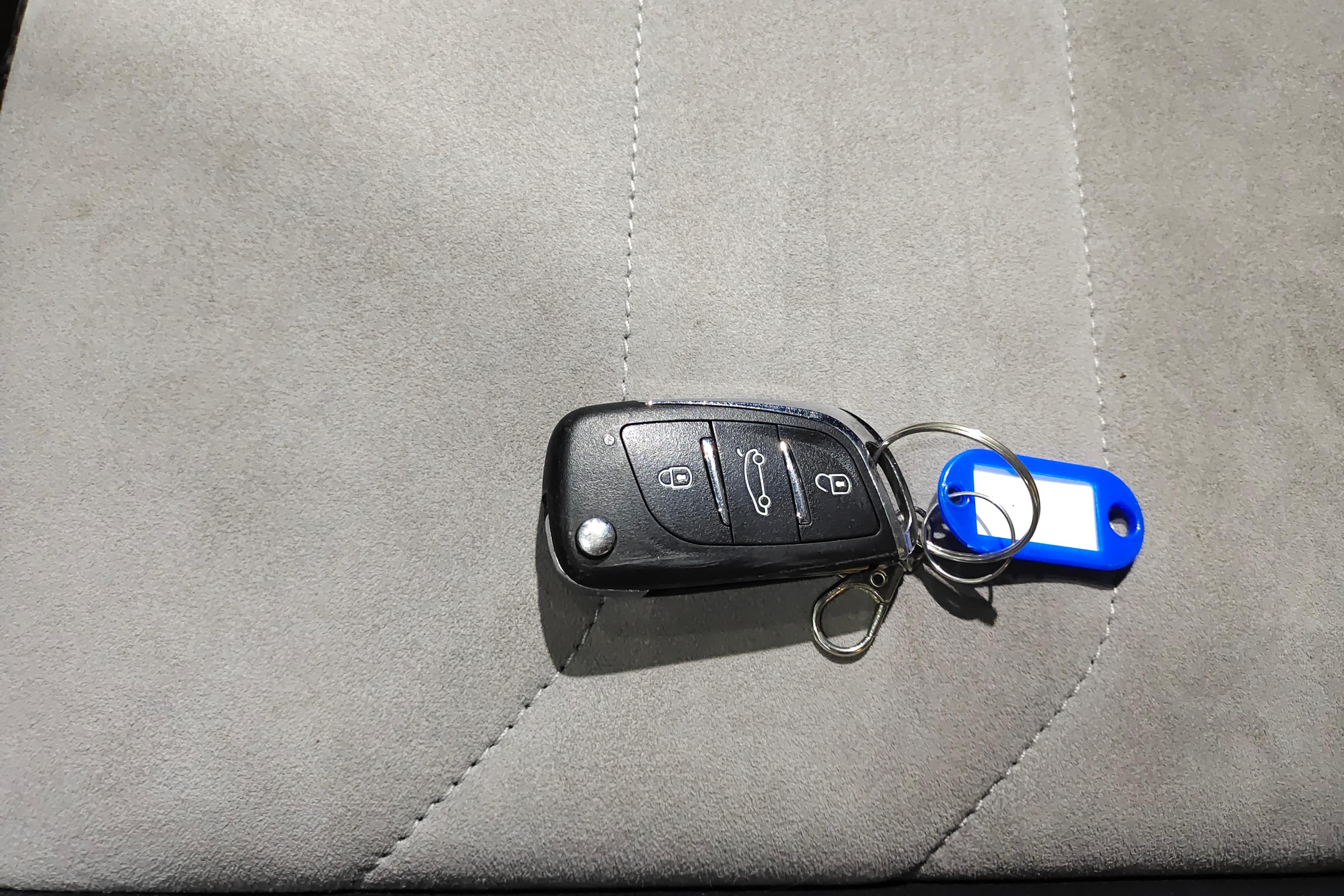 Volkswagen Tayron X 2020 #18 Volkswagen Tayron X 2020 car image #18