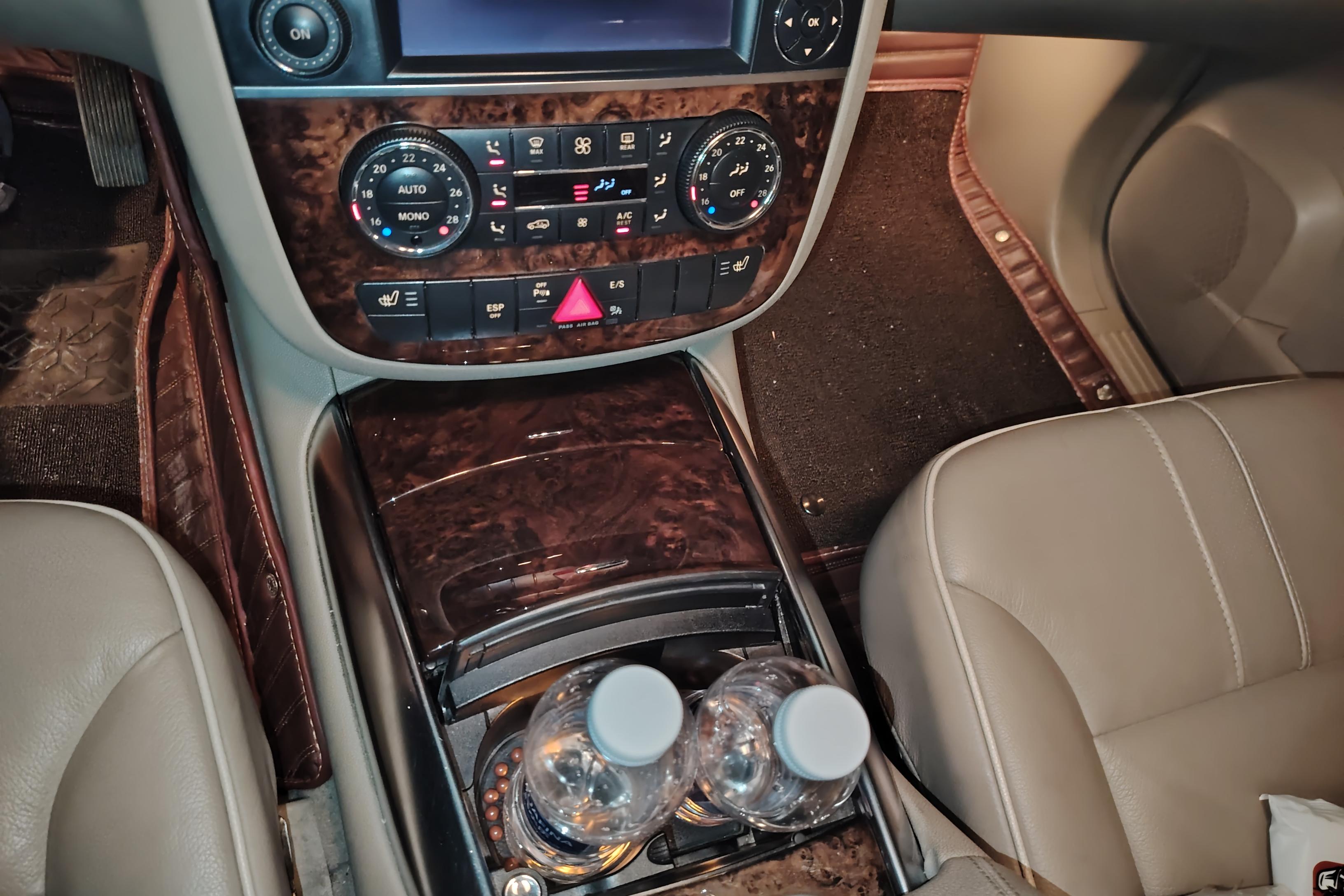 Mercedes-Benz R Class 2012 #18 Mercedes-Benz R Class 2012 car image #18