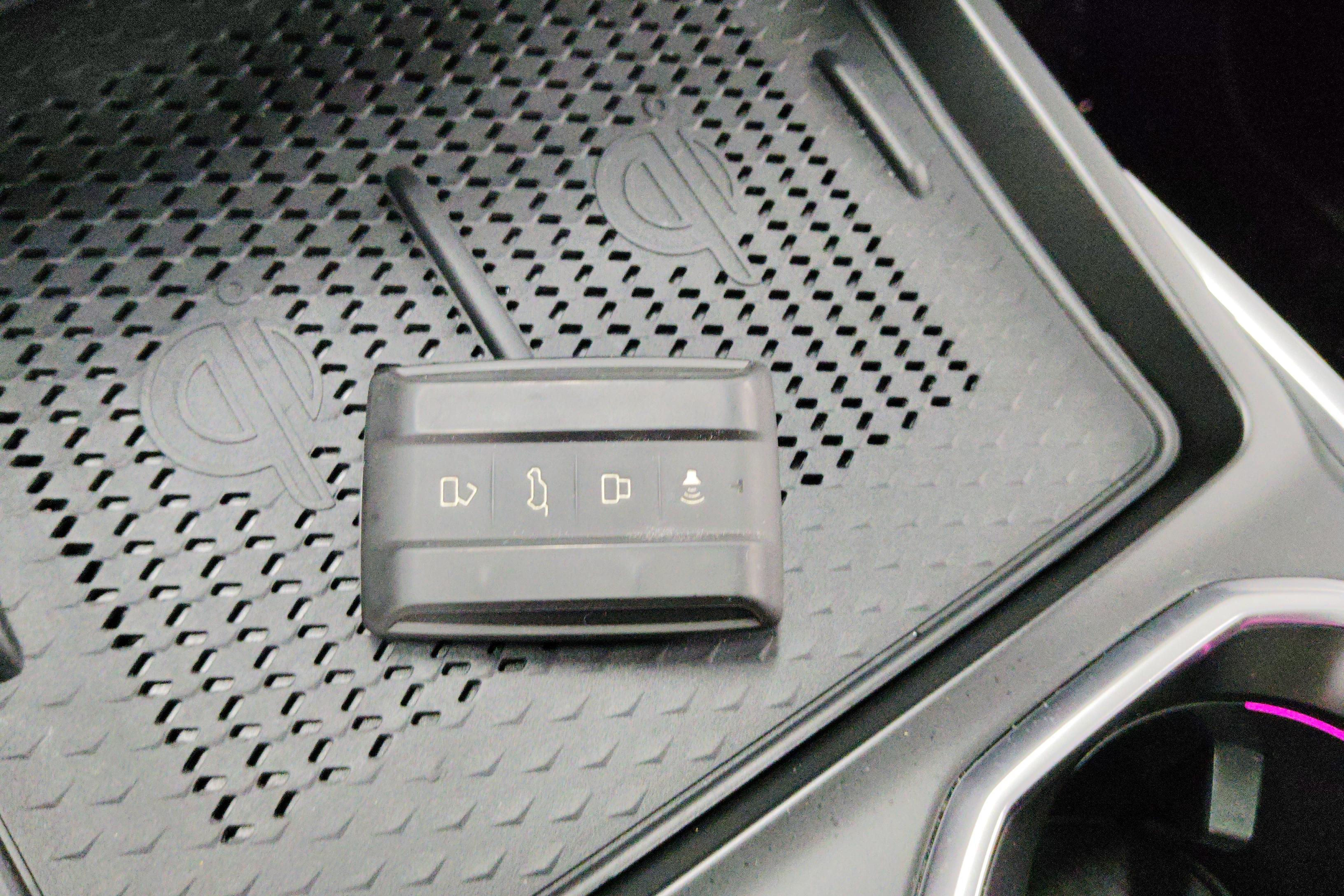 Tank 400 2023 car image #18