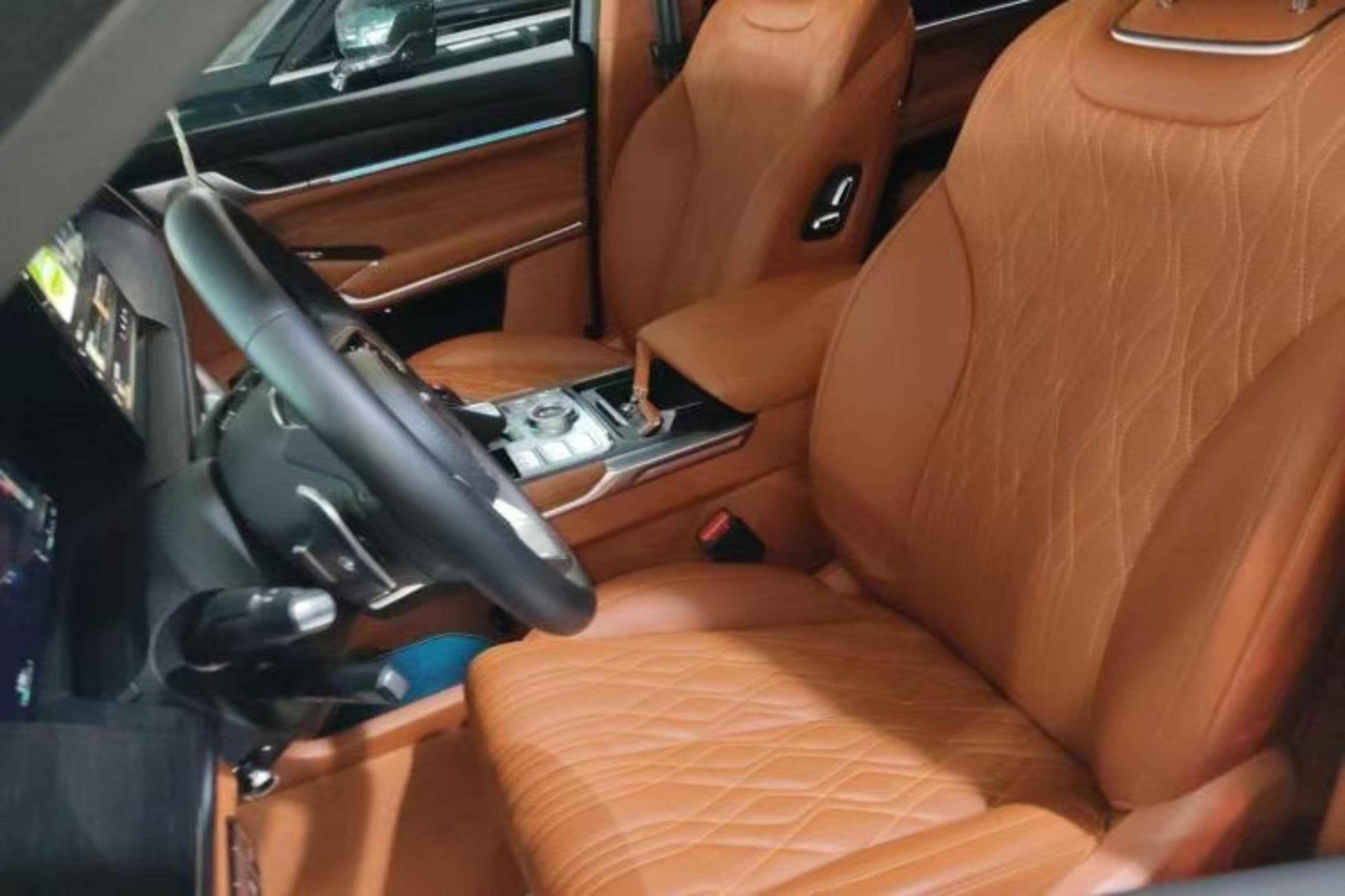 Tank 500 2022 car image #18