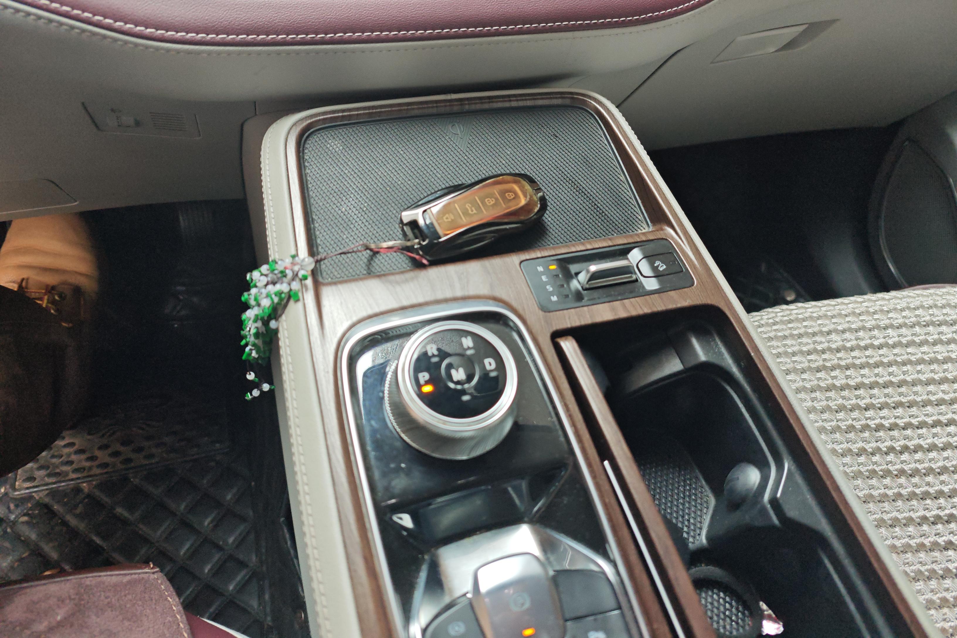 Ford Equator 2021 car image #18