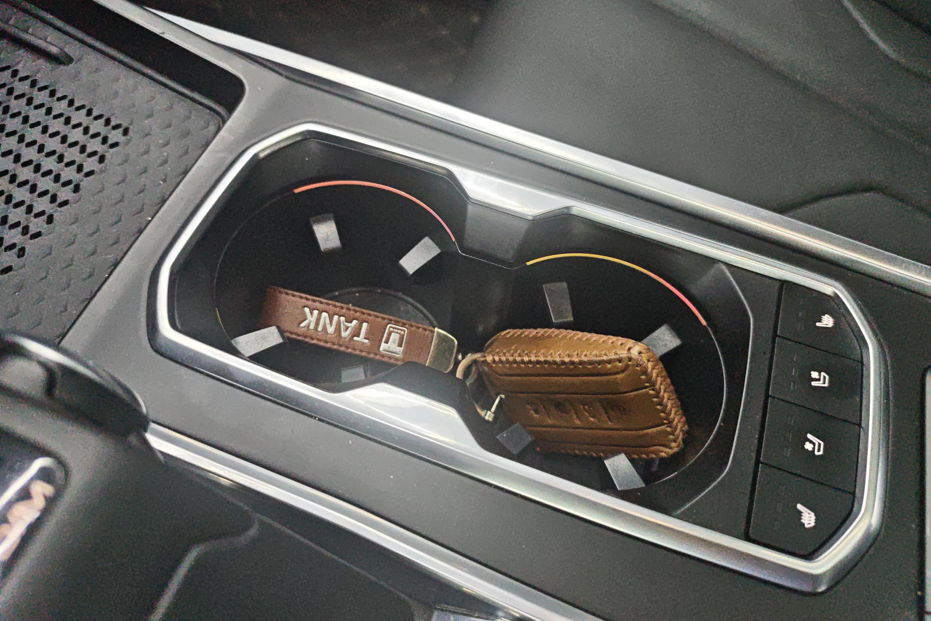 Tank 400 2024 car image #18