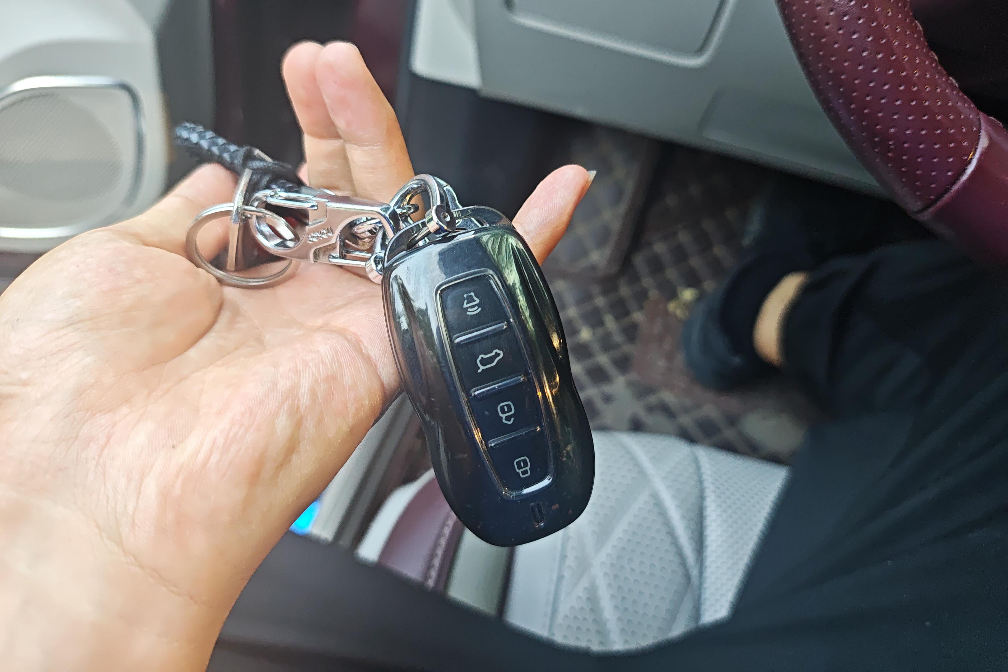 Ford Equator 2021 car image #18