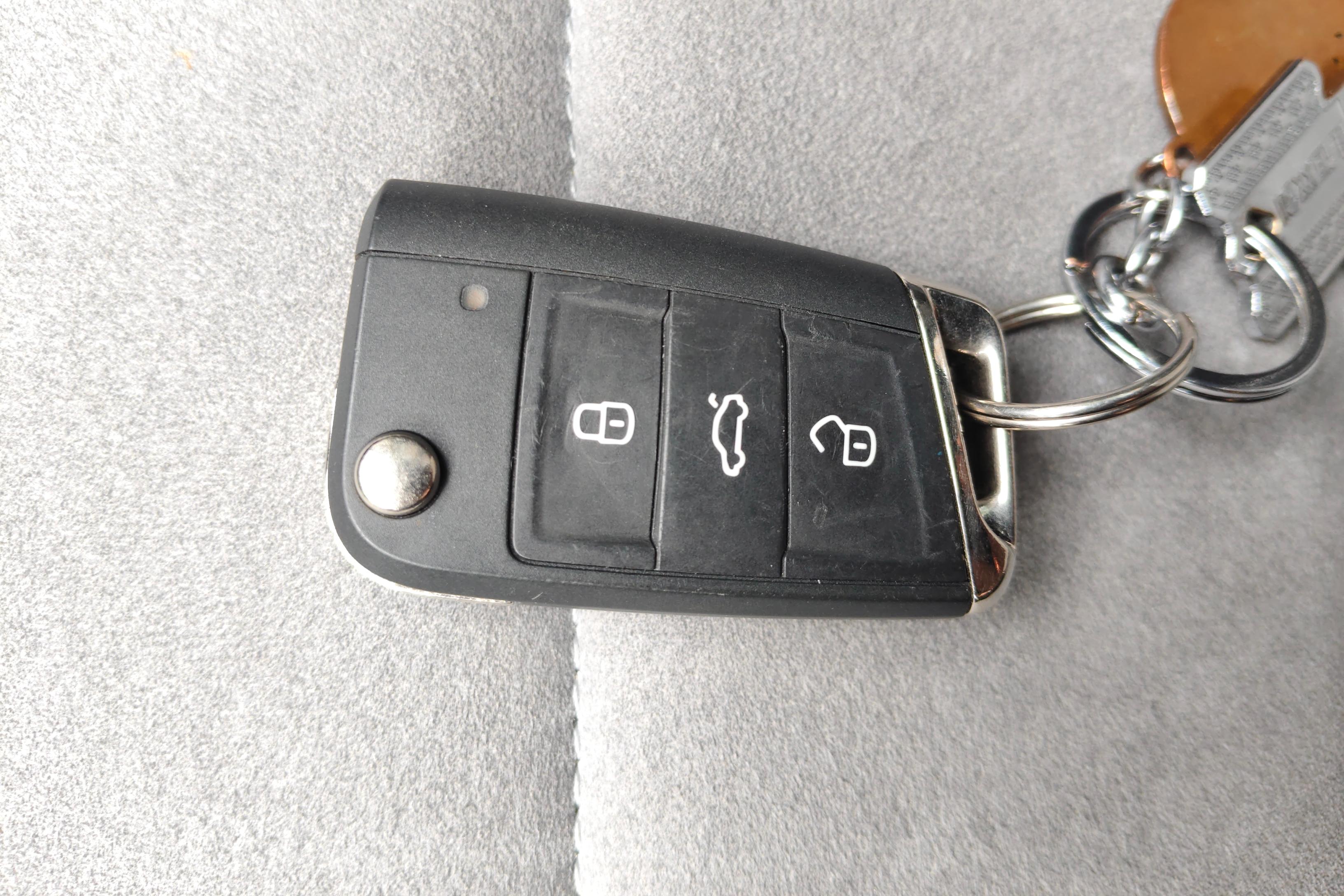 Volkswagen Tayron X 2022 car image #18