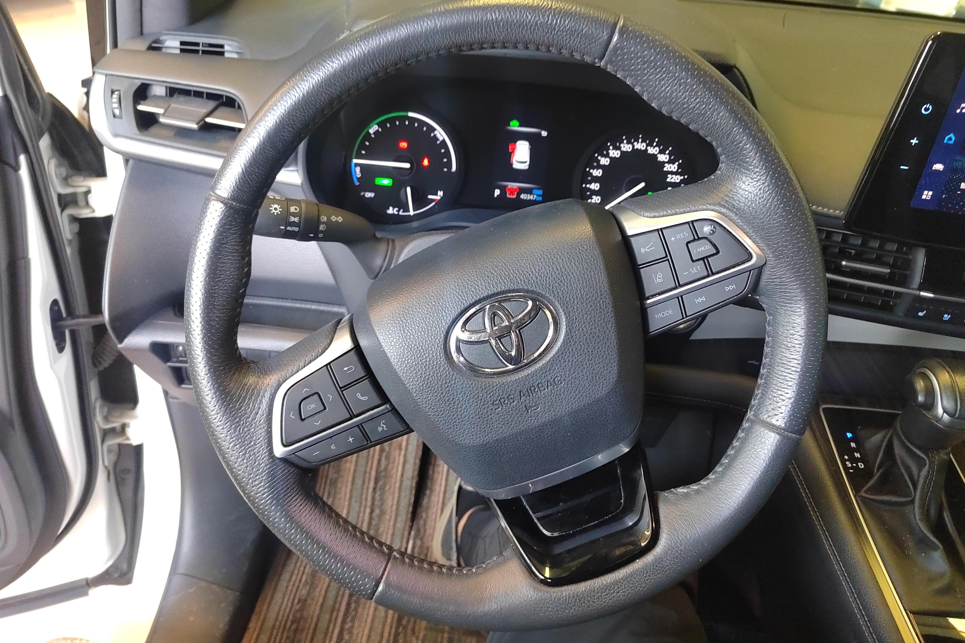 Toyota Granvia 2023 #18 Toyota Granvia 2023 immagine di auto #18