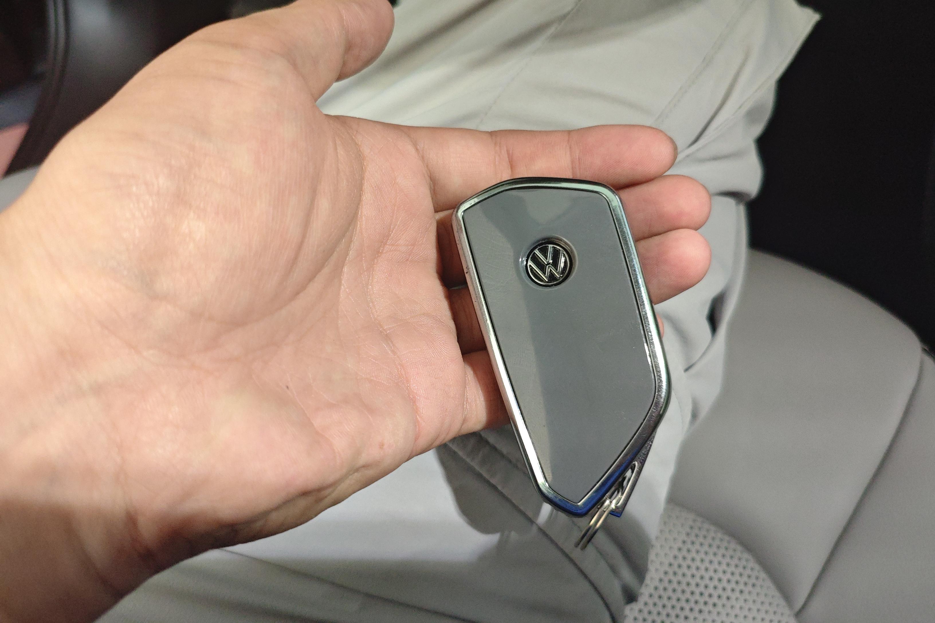 Volkswagen Tavendor 2023 car image #18